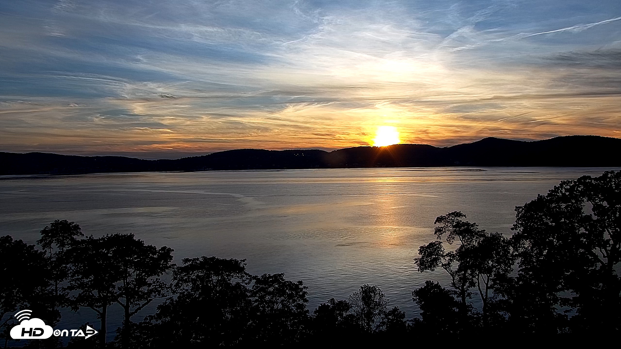 Snapshot of Hudson River Live Webcam taken Sep 8, 2026, 7:06pm EDT