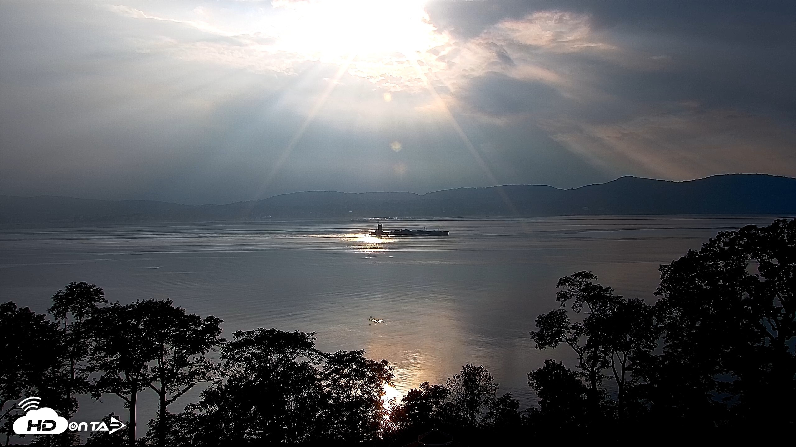 Snapshot of Hudson River Live Webcam taken Sep 1, 2026, 5:59pm EDT
