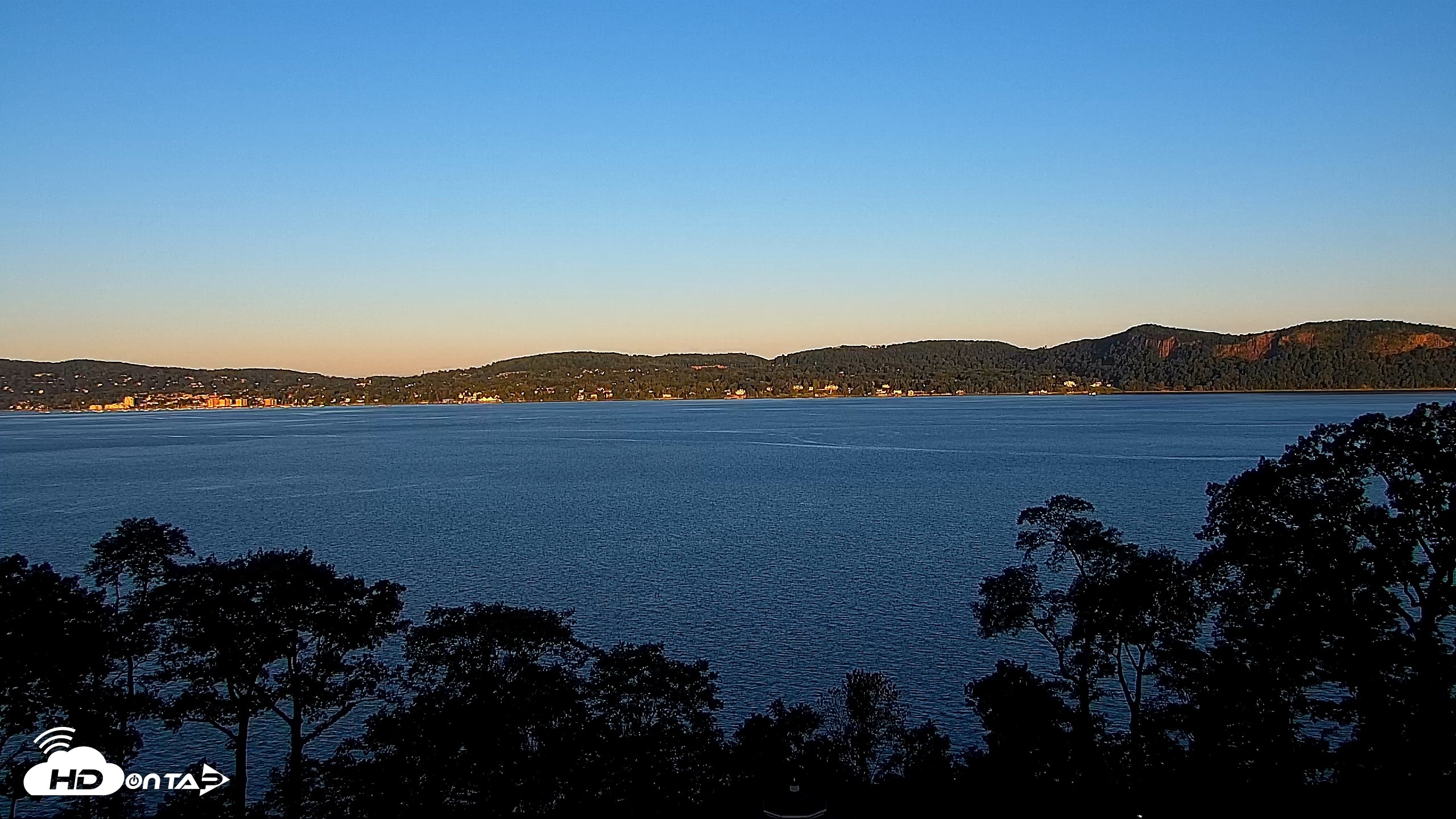 Snapshot of Hudson River Live Webcam taken Aug 25, 2026, 6:42am EDT