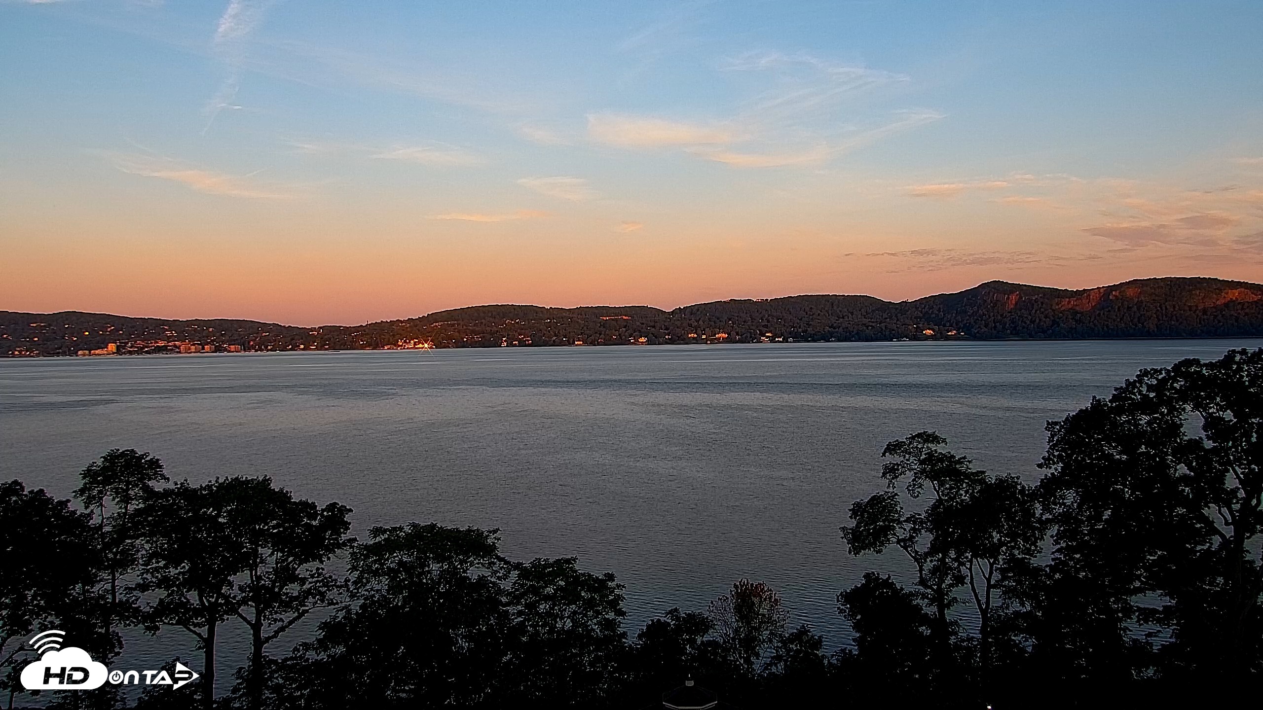 Snapshot of Hudson River Live Webcam taken Aug 26, 2026, 6:26am EDT
