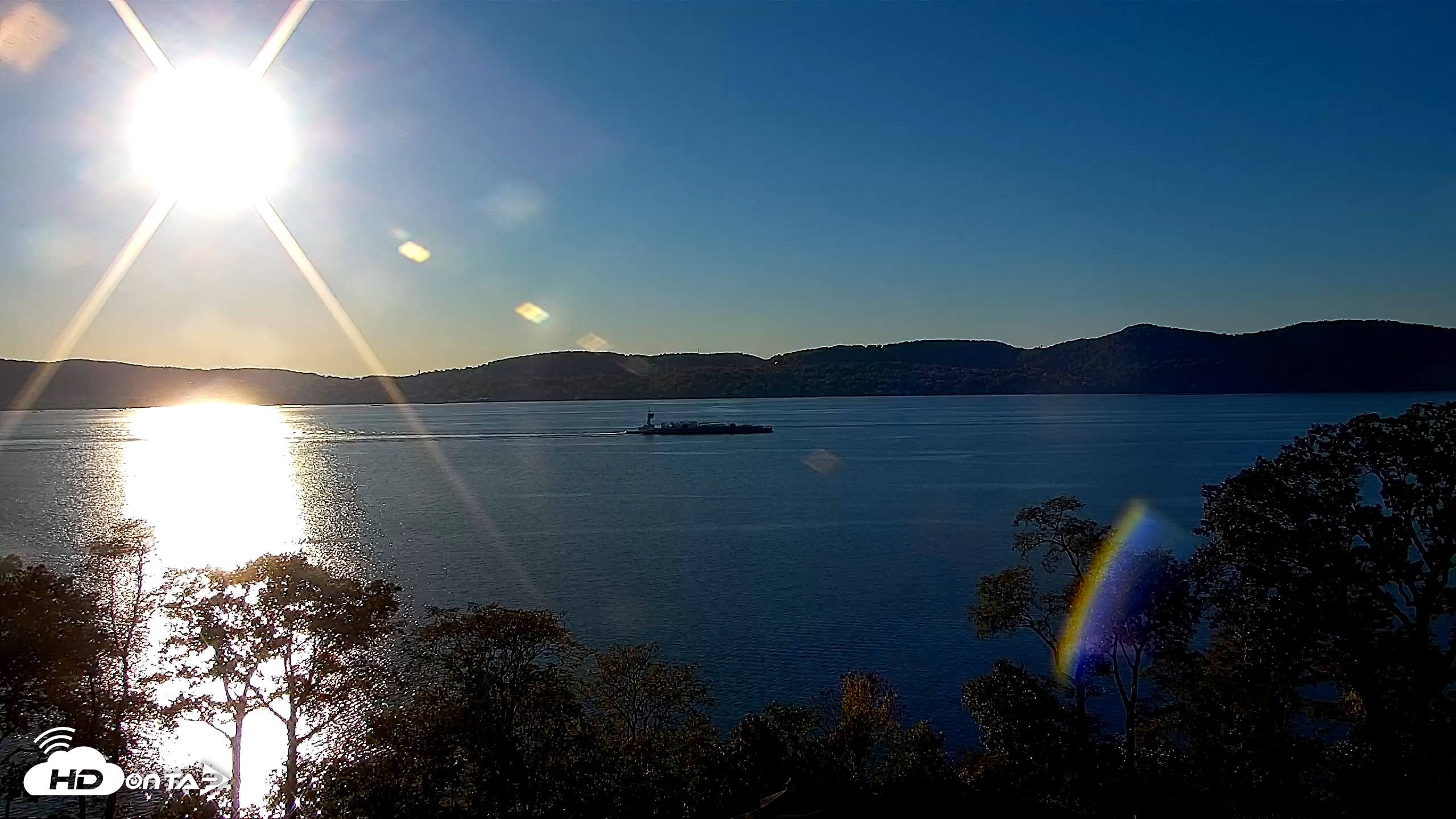 Snapshot of Hudson River Live Webcam taken Oct 19, 2026, 5:04pm EDT