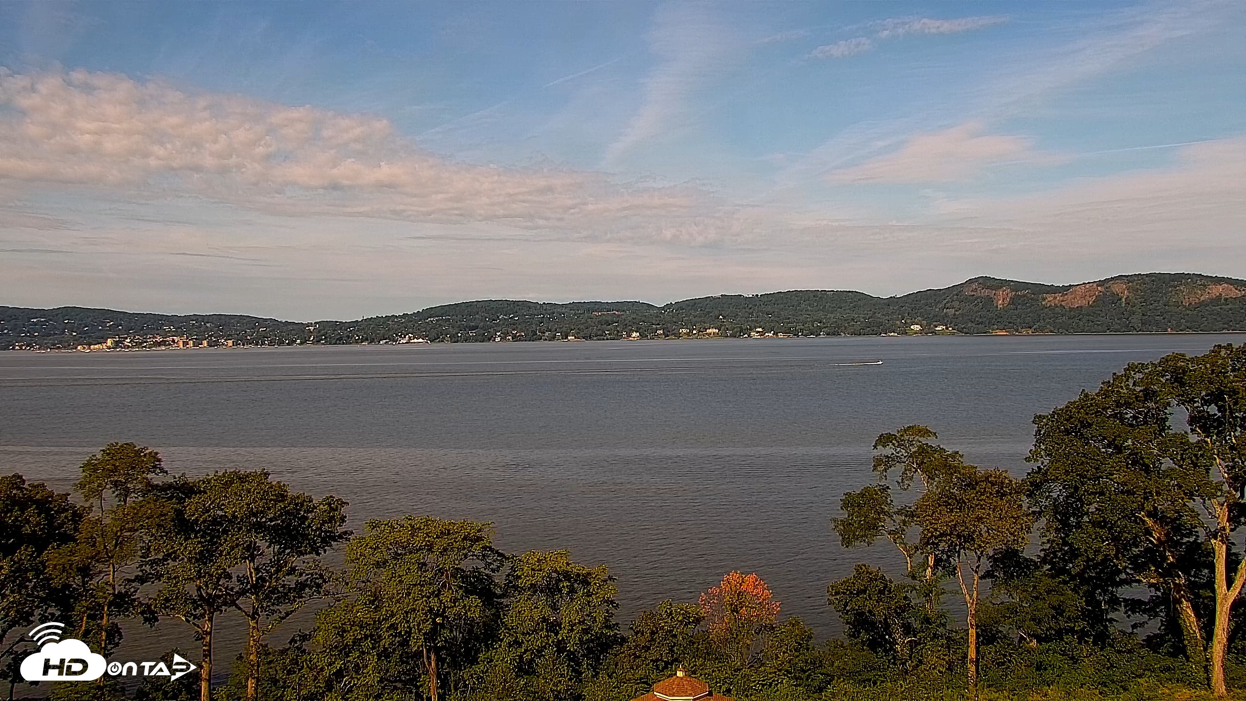 Snapshot of Hudson River Live Webcam taken Aug 30, 2026, 9:46am EDT
