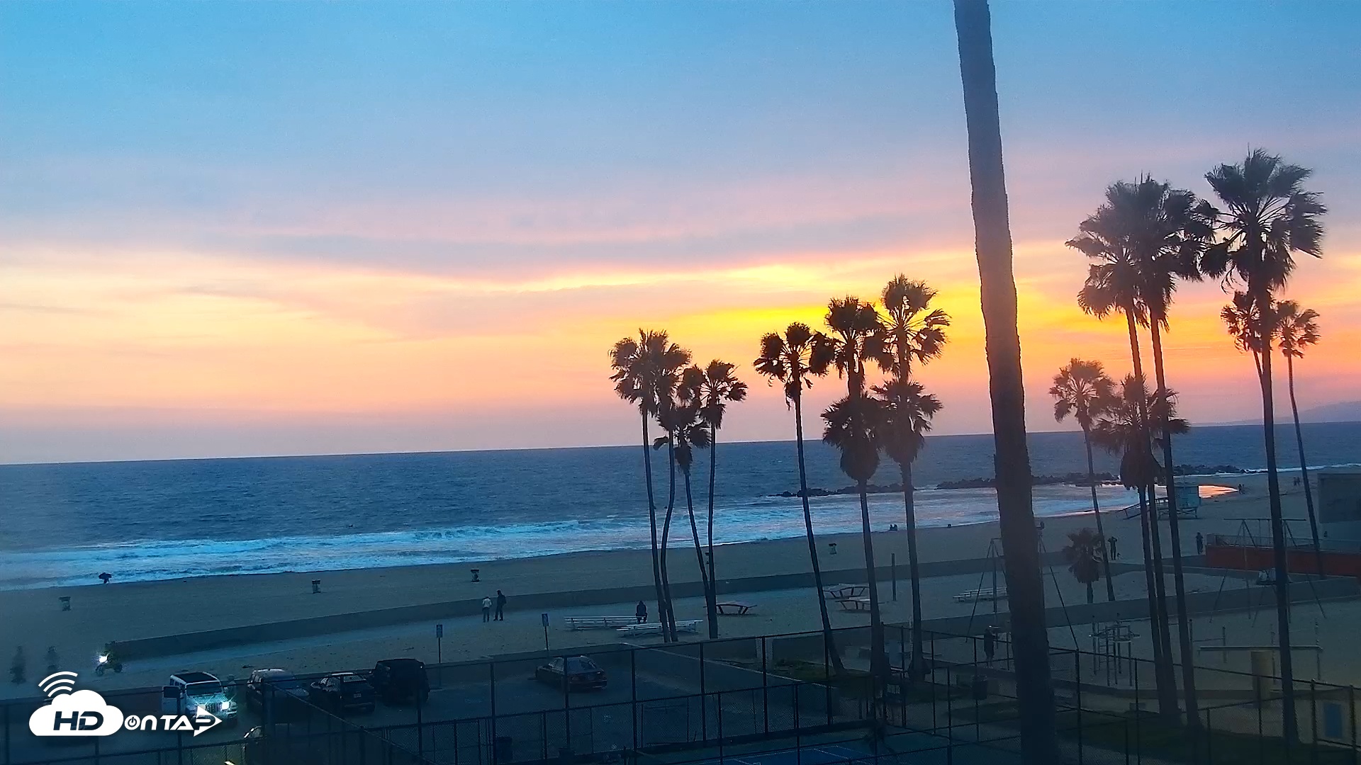 Snapshot of Venice Beach Live Surf Cam taken May 1, 2025, 7:47pm PDT