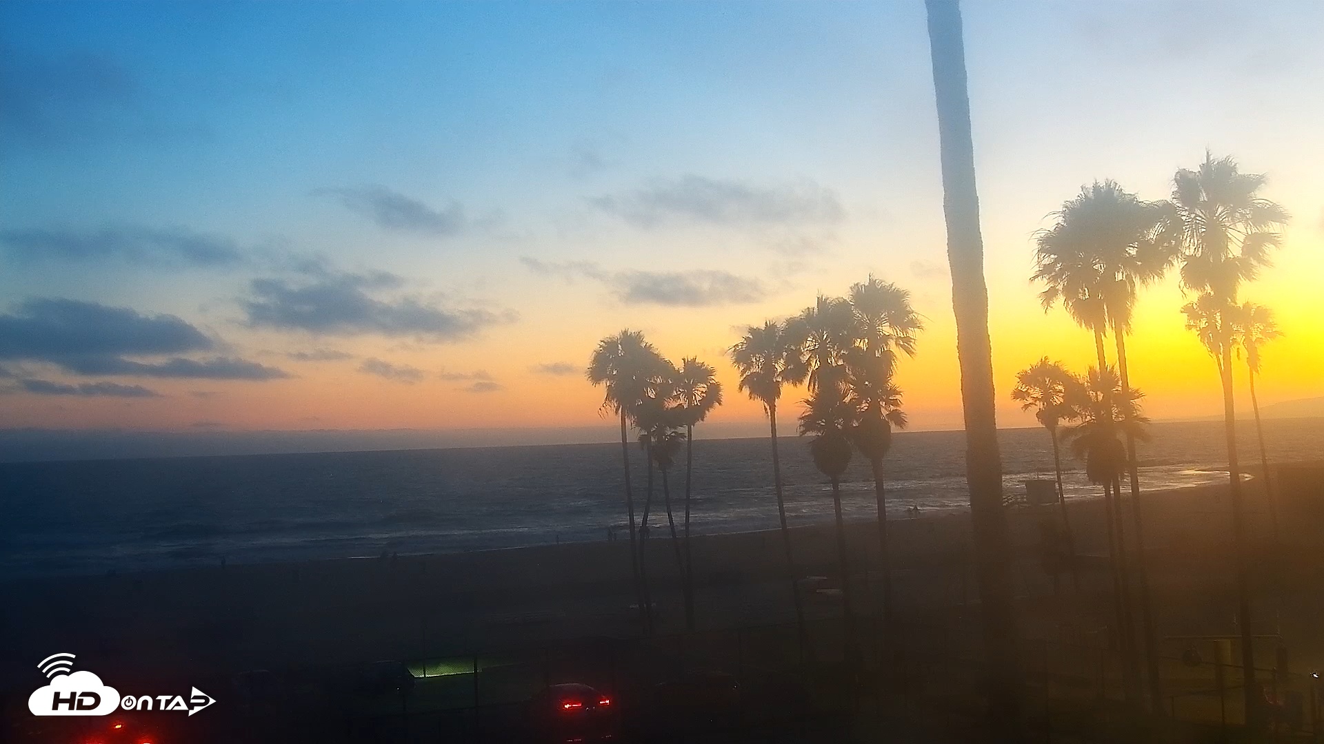 Snapshot of Venice Beach Live Surf Cam taken Jul 22, 2025, 8:24pm PDT