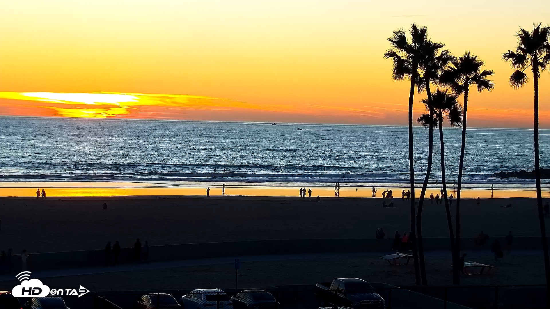 Snapshot of Venice Beach Live Surf Cam taken Nov 23, 2025, 4:49pm PST