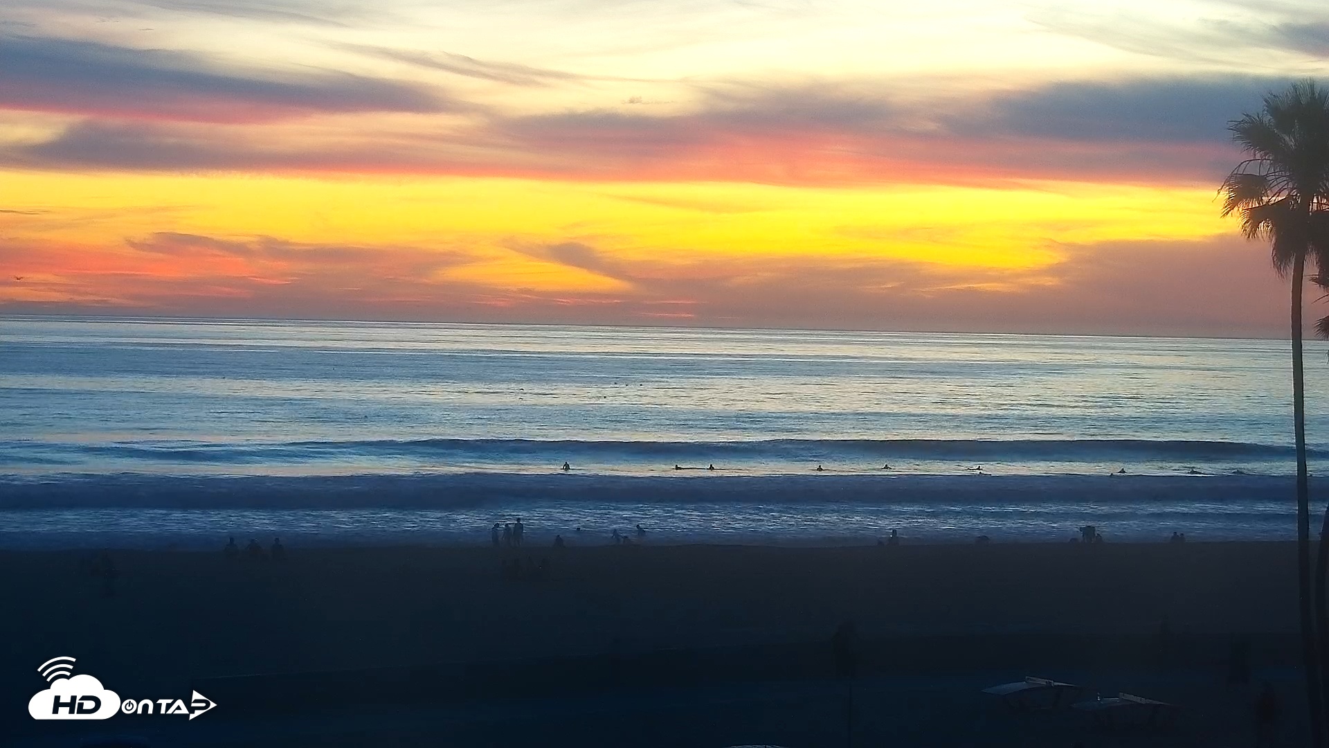 Snapshot of Venice Beach Live Surf Cam taken Mar 13, 2026, 7:18pm PDT