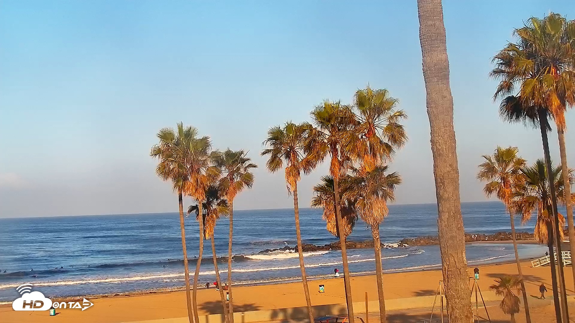 Snapshot of Venice Beach Live Surf Cam taken Apr 28, 2025, 7:25am PDT