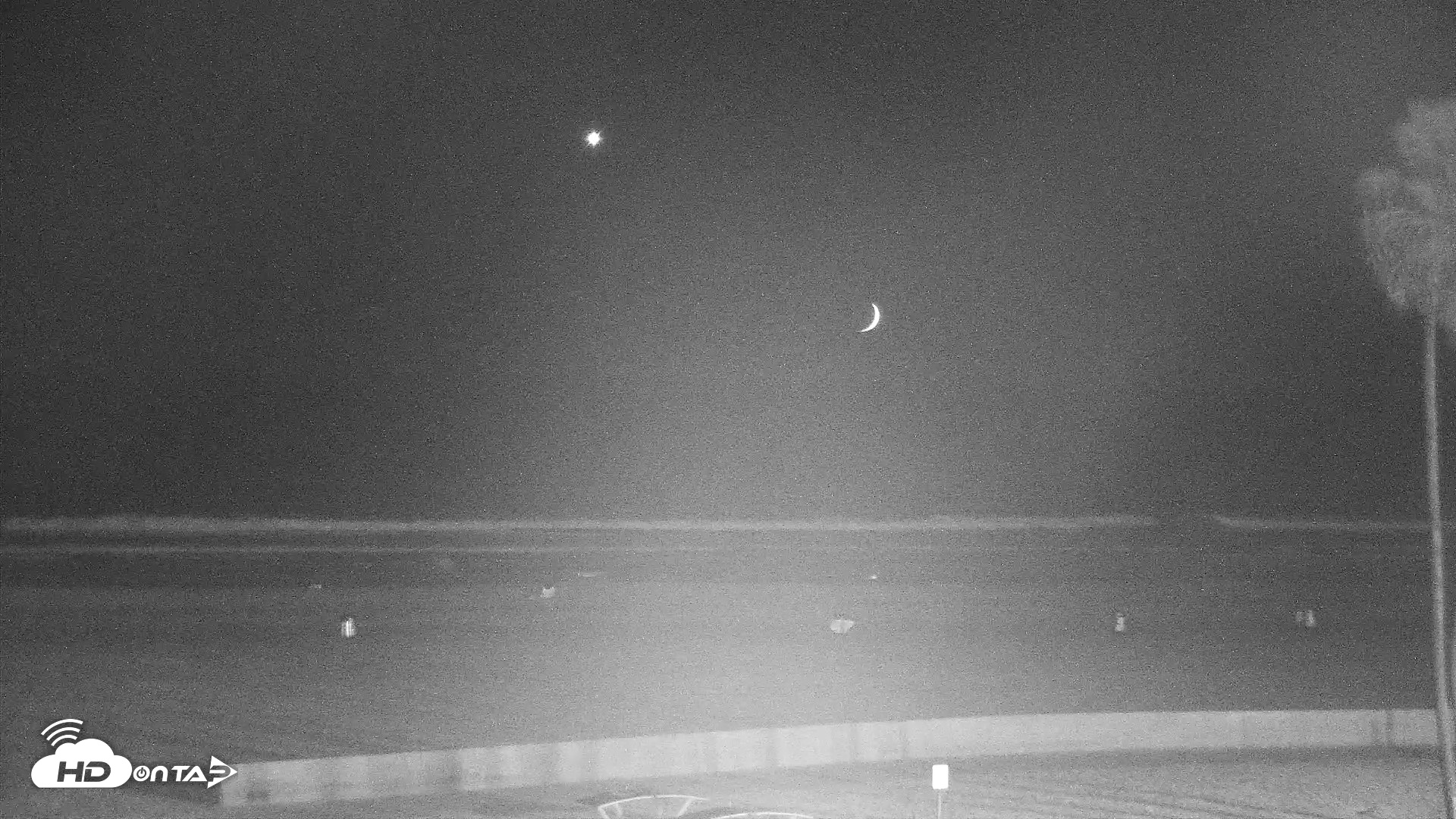 Snapshot of Venice Beach Live Surf Cam taken Sep 13, 2026, 8:13pm PDT