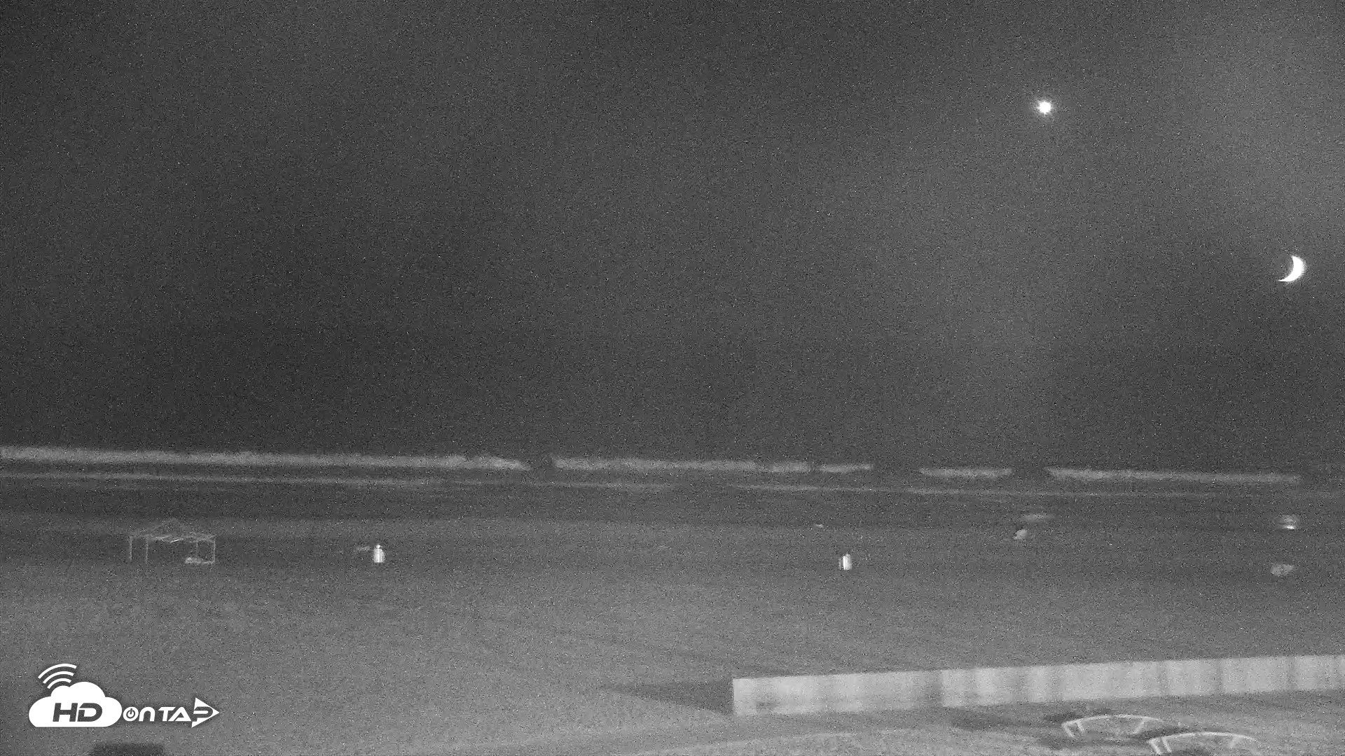 Snapshot of Venice Beach Live Surf Cam taken Sep 13, 2026, 8:11pm PDT