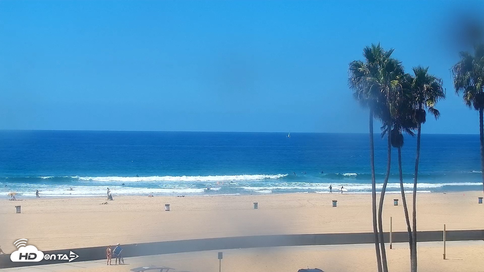 Snapshot of Venice Beach Live Surf Cam taken Sep 1, 2026, 12:09pm PDT