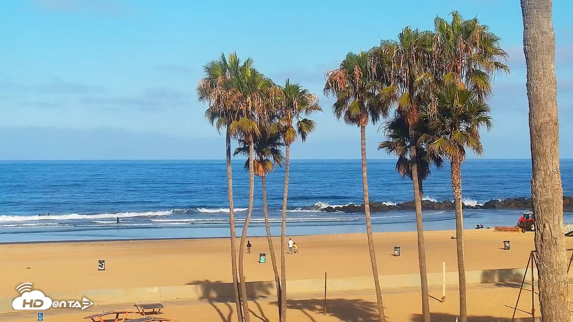 Snapshot of Venice Beach Live Surf Cam taken Jul 6, 2026, 7:42am PDT