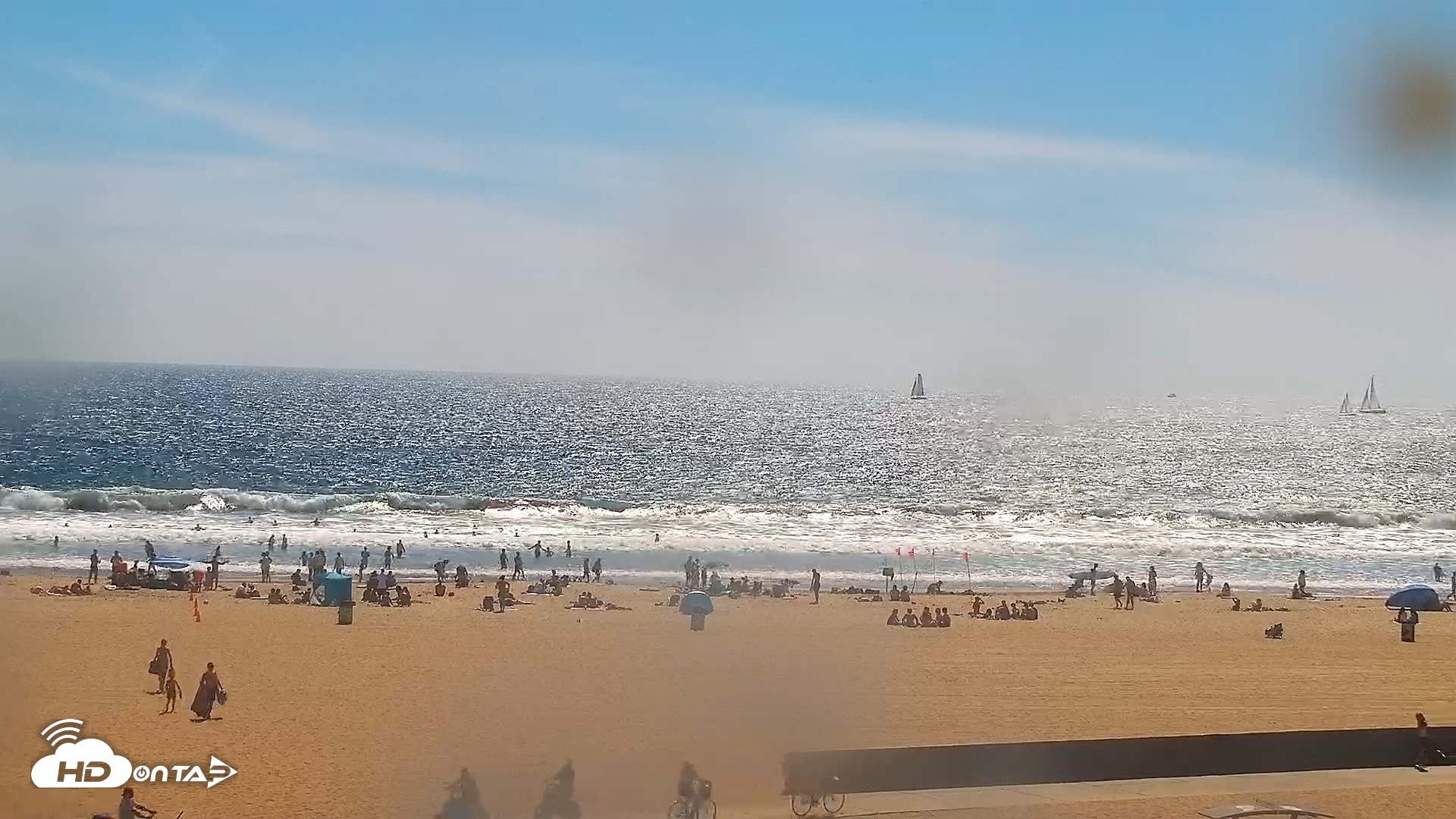 Snapshot of Venice Beach Live Surf Cam taken Aug 16, 2026, 3:24pm PDT