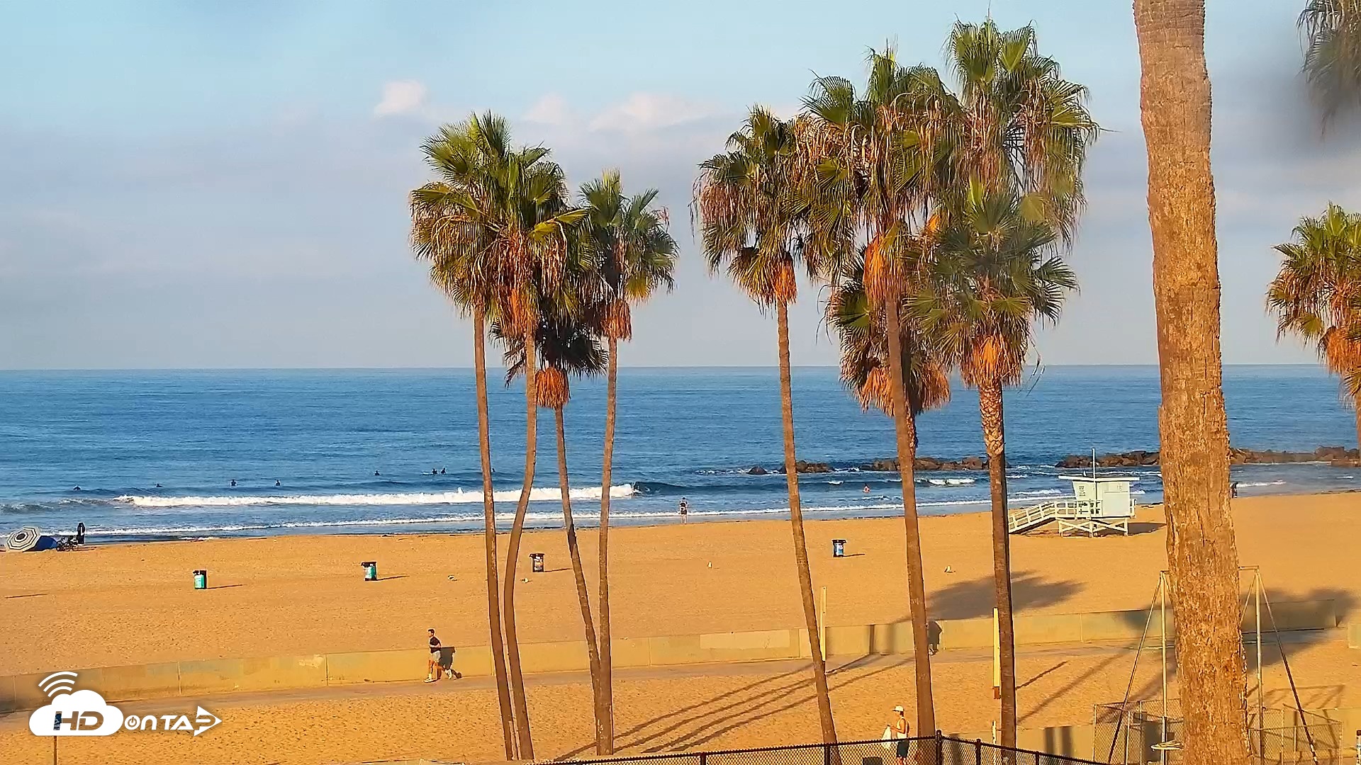 Snapshot of Venice Beach Roaming Live Surf Cam taken Sep 22, 2026, 7:40am PDT