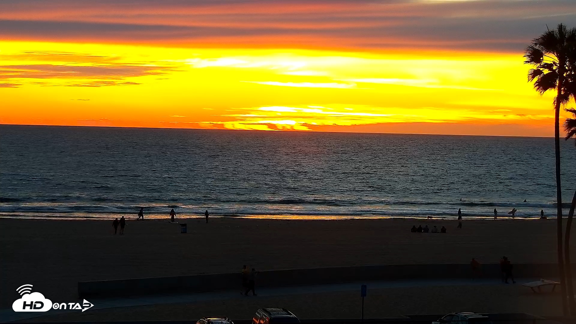 Snapshot of Venice Beach Live Surf Cam taken Jan 27, 2026, 5:26pm PST