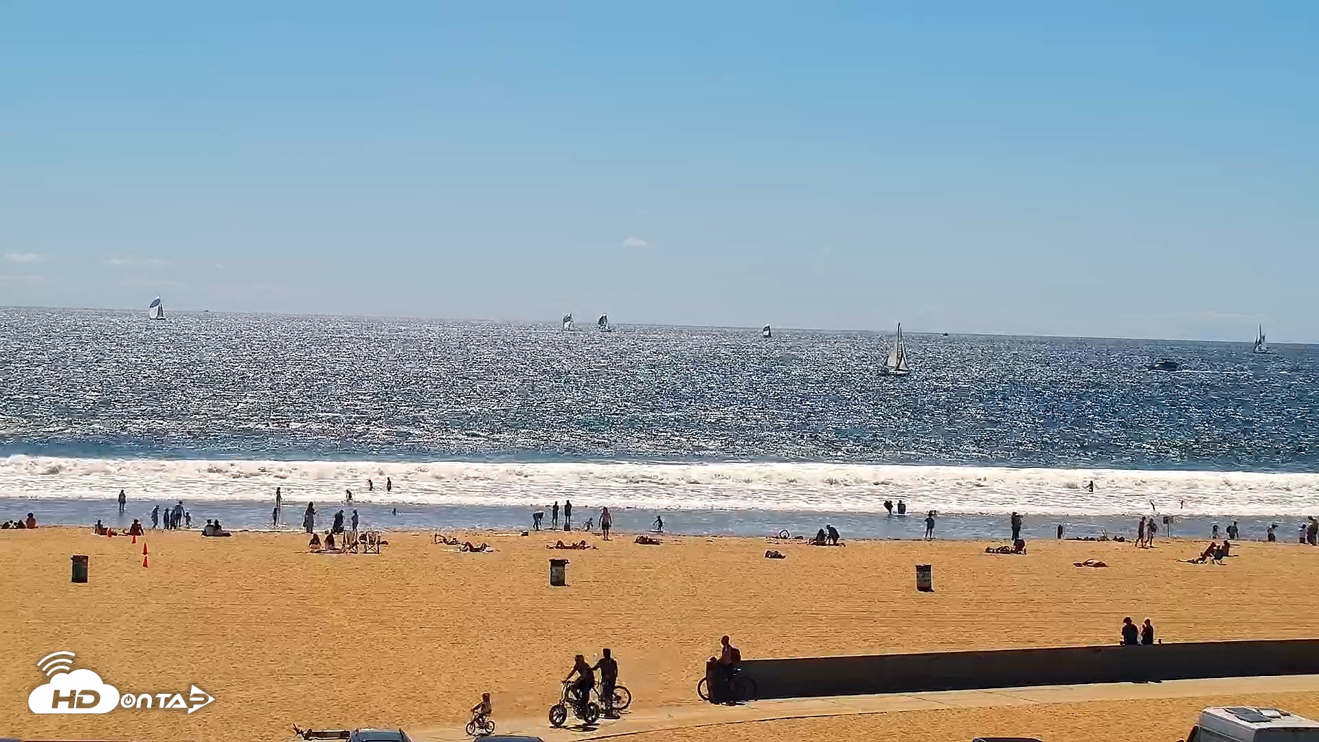 Snapshot of Venice Beach Live Surf Cam taken Apr 11, 2026, 2:47pm PDT
