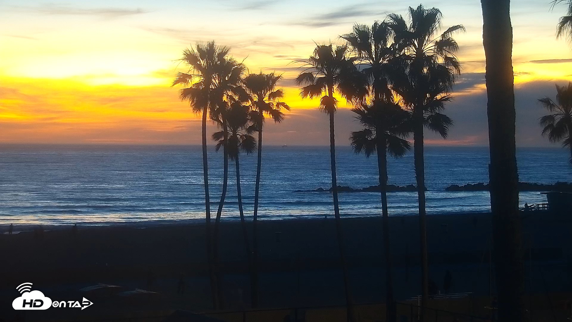 Snapshot of Venice Beach Live Surf Cam taken Feb 26, 2026, 6:13pm PST