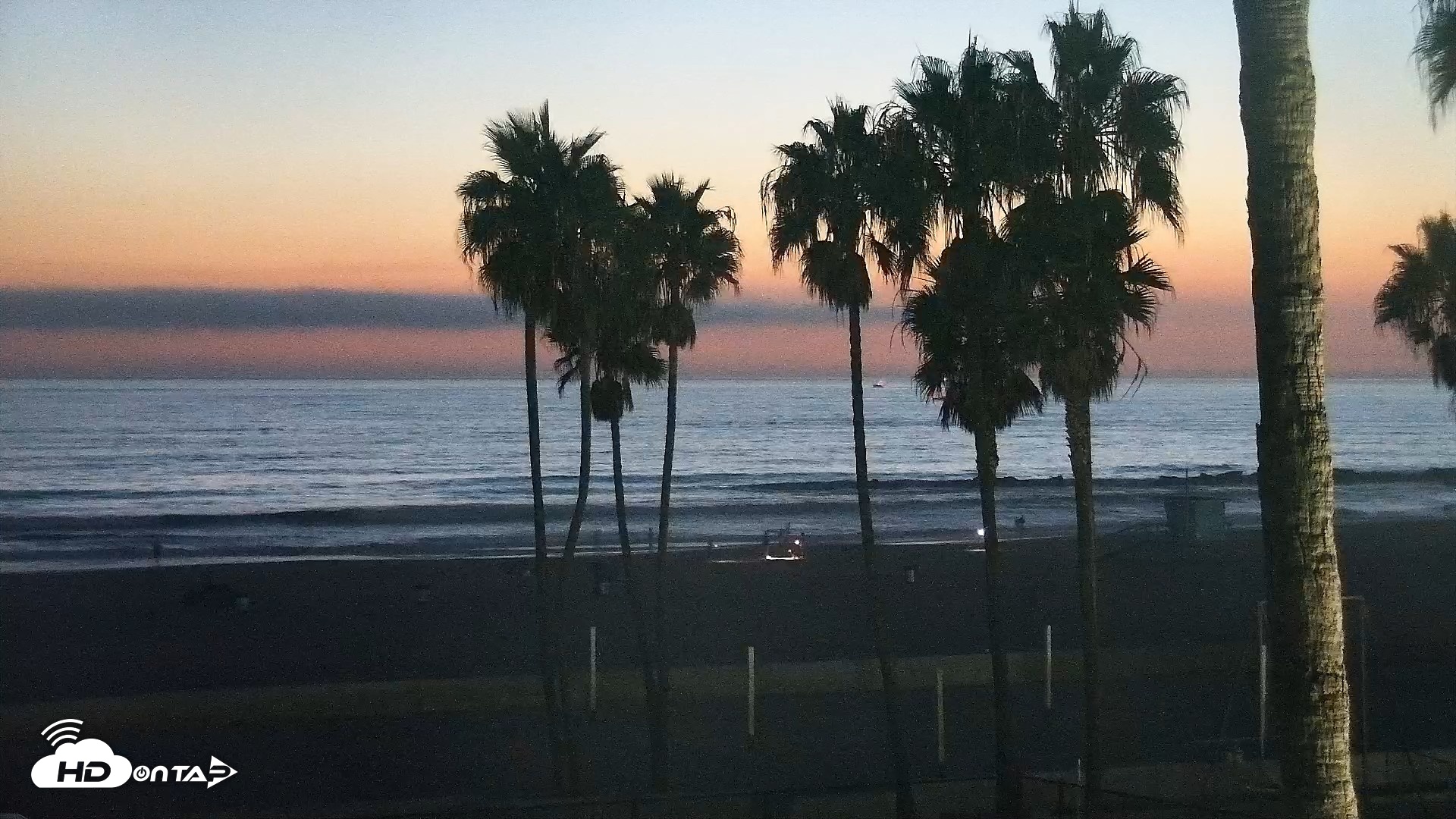 Snapshot of Venice Beach Live Surf Cam taken Sep 10, 2026, 7:49pm PDT