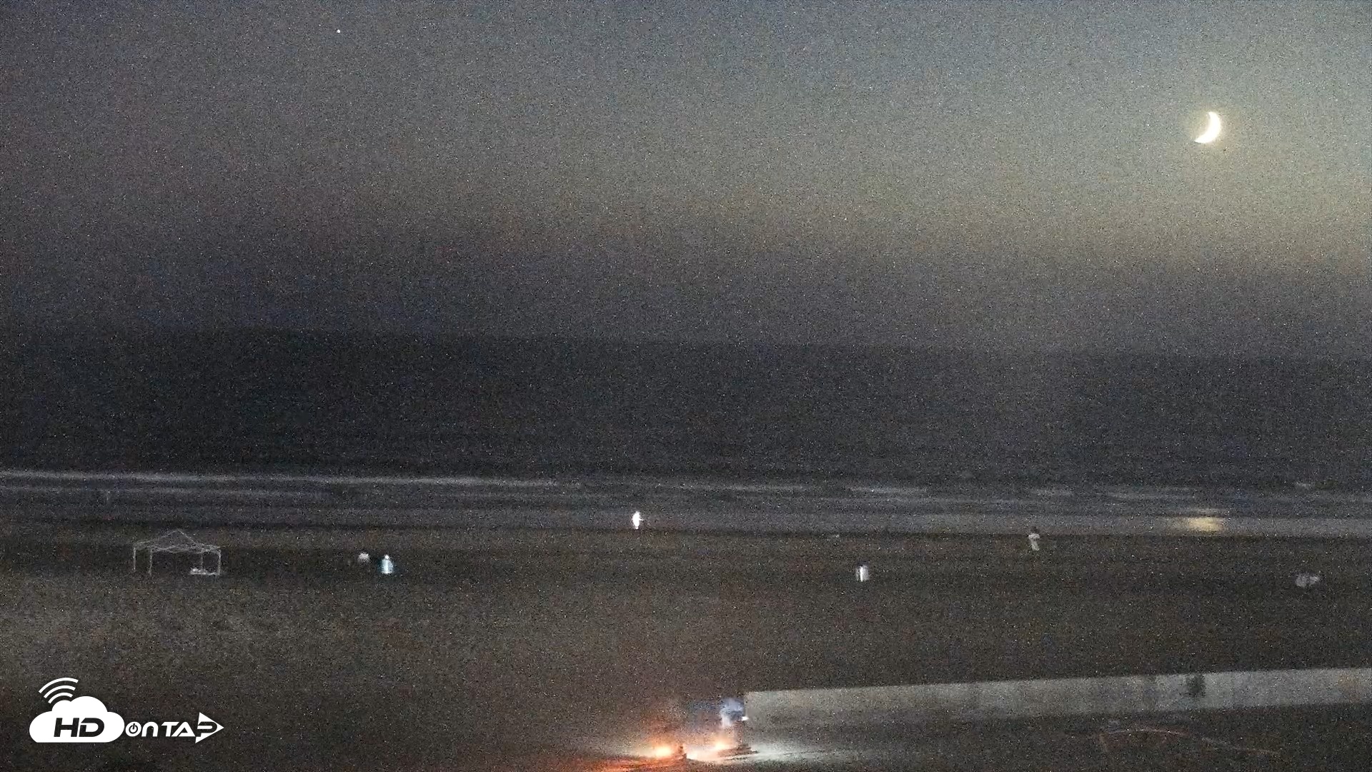 Snapshot of Venice Beach Live Surf Cam taken Sep 13, 2026, 7:56pm PDT