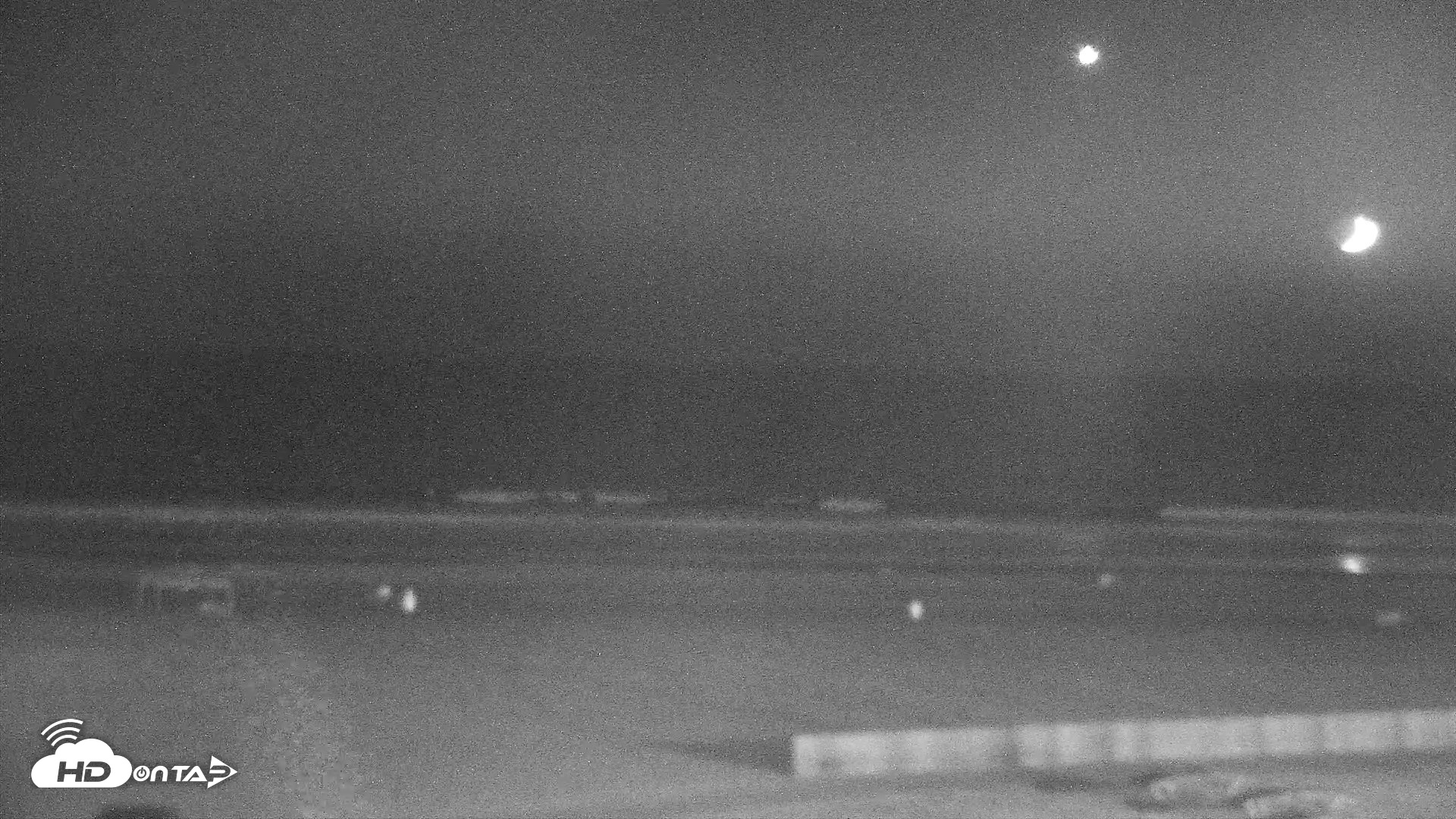 Snapshot of Venice Beach Live Surf Cam taken Sep 13, 2026, 8:04pm PDT