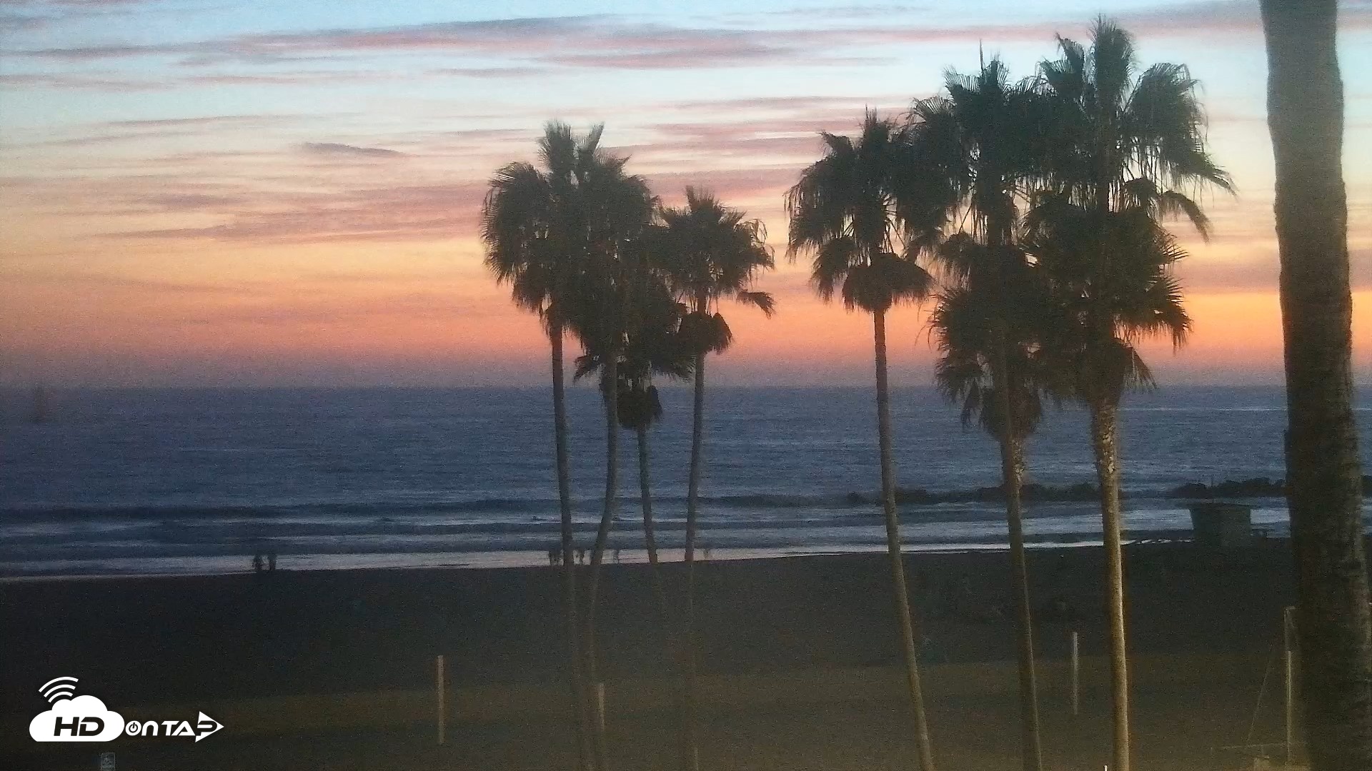 Snapshot of Venice Beach Live Surf Cam taken Aug 20, 2026, 8:13pm PDT