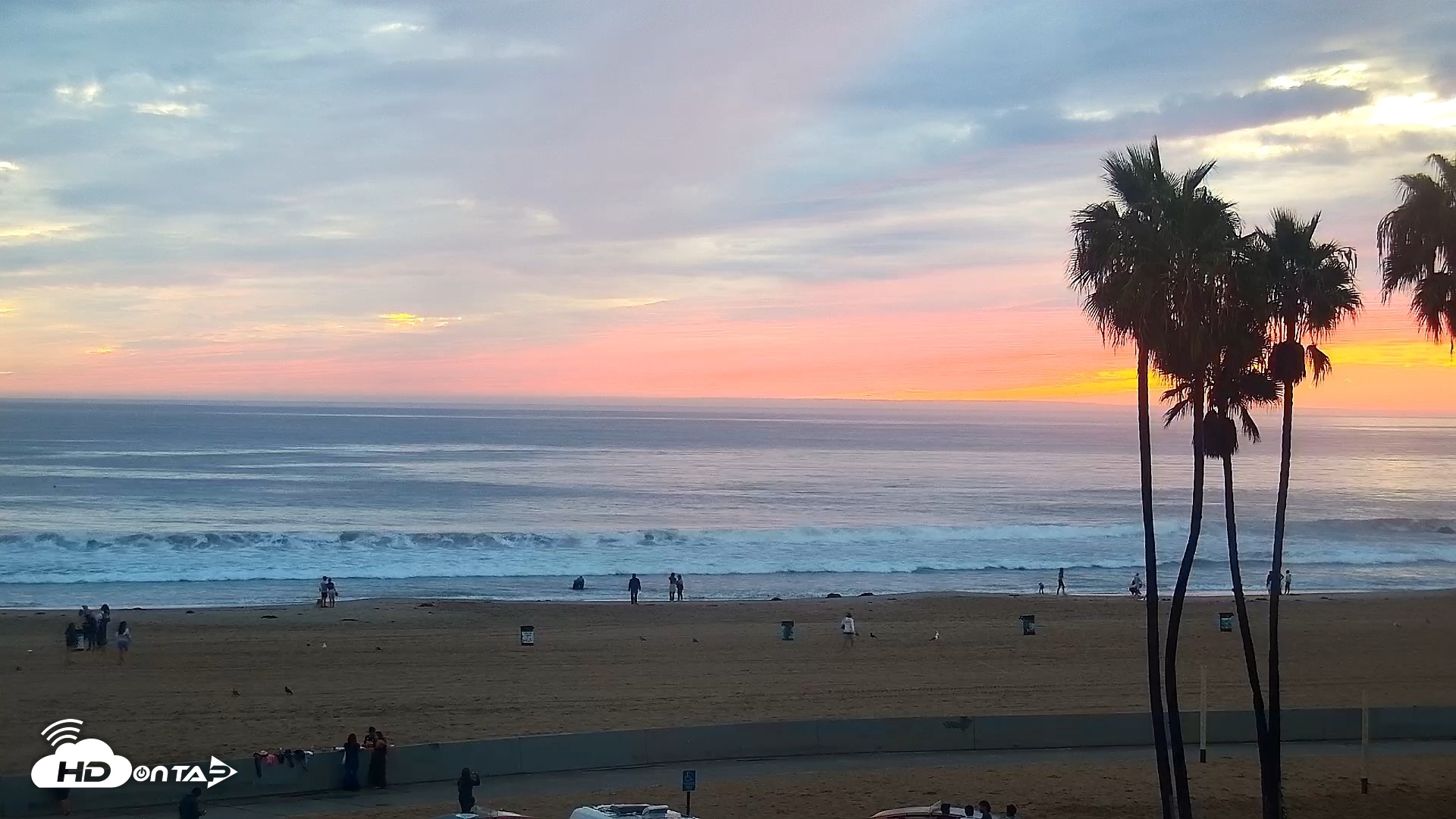 Snapshot of Venice Beach Live Surf Cam taken Sep 6, 2026, 7:23pm PDT
