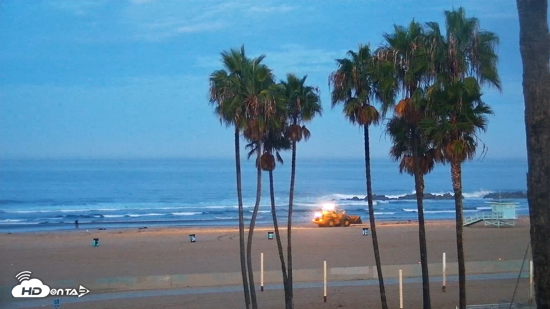 Snapshot of Venice Beach Live Surf Cam taken Sep 8, 2026, 6:11am PDT