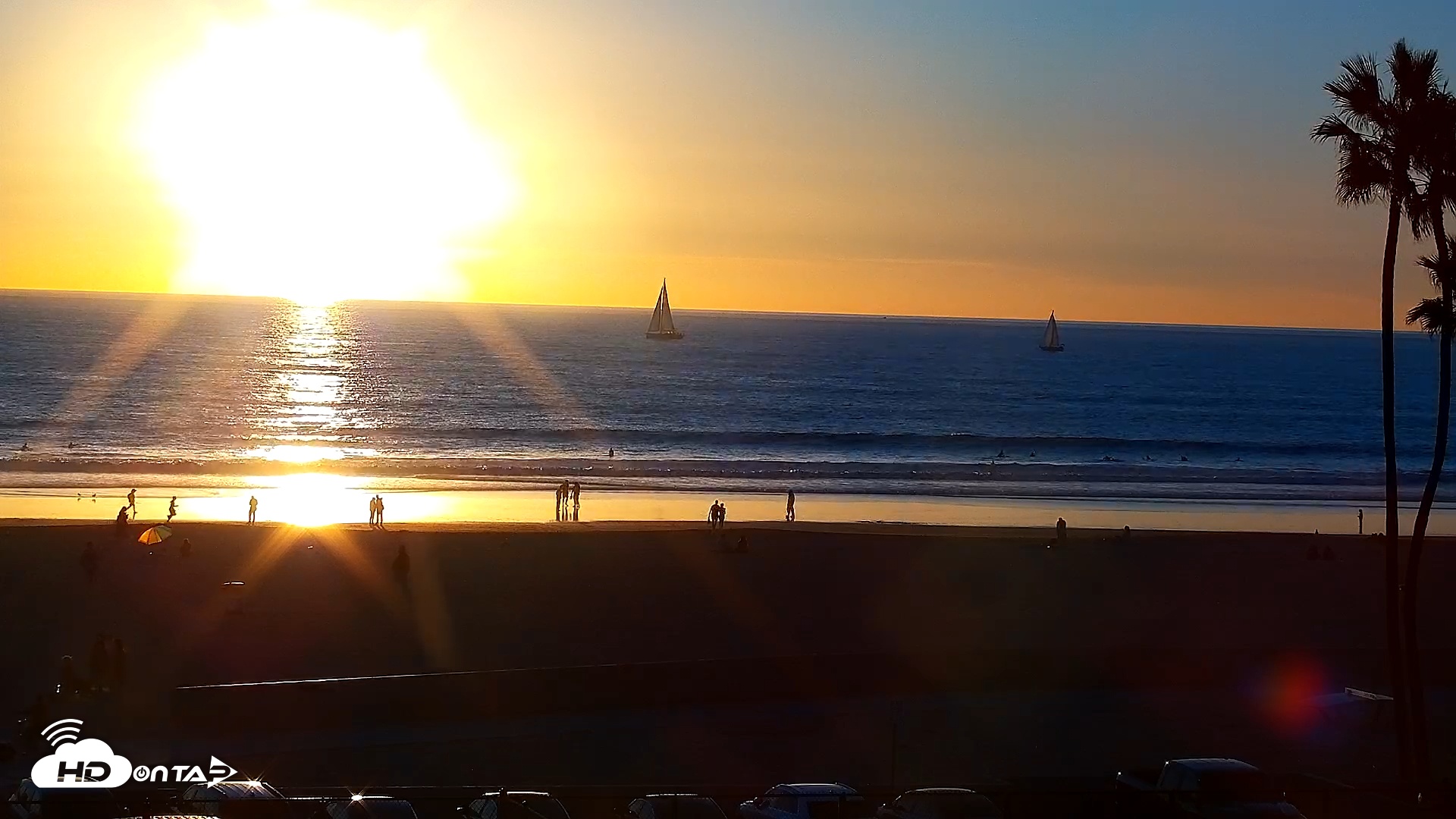 Snapshot of Venice Beach Live Surf Cam taken Nov 23, 2025, 4:32pm PST