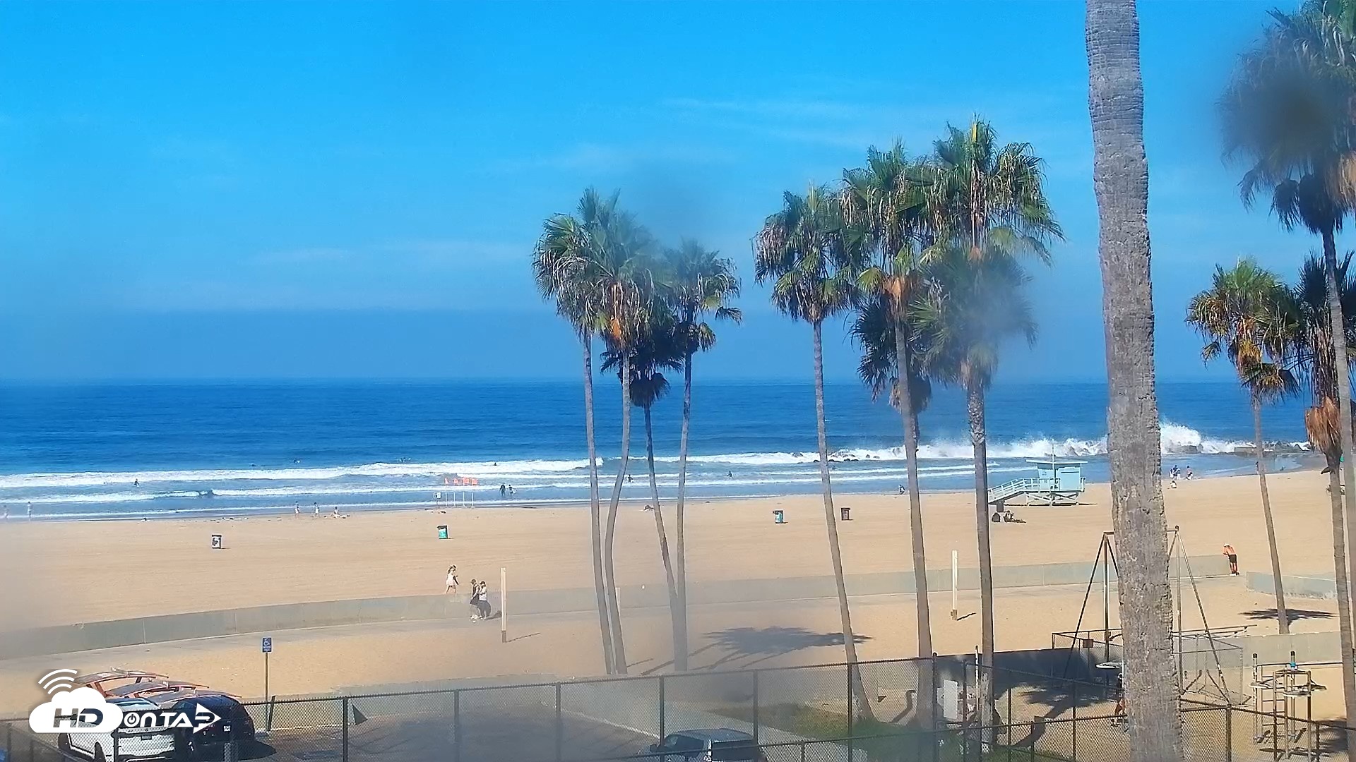Snapshot of Venice Beach Live Surf Cam taken Aug 17, 2026, 9:24am PDT