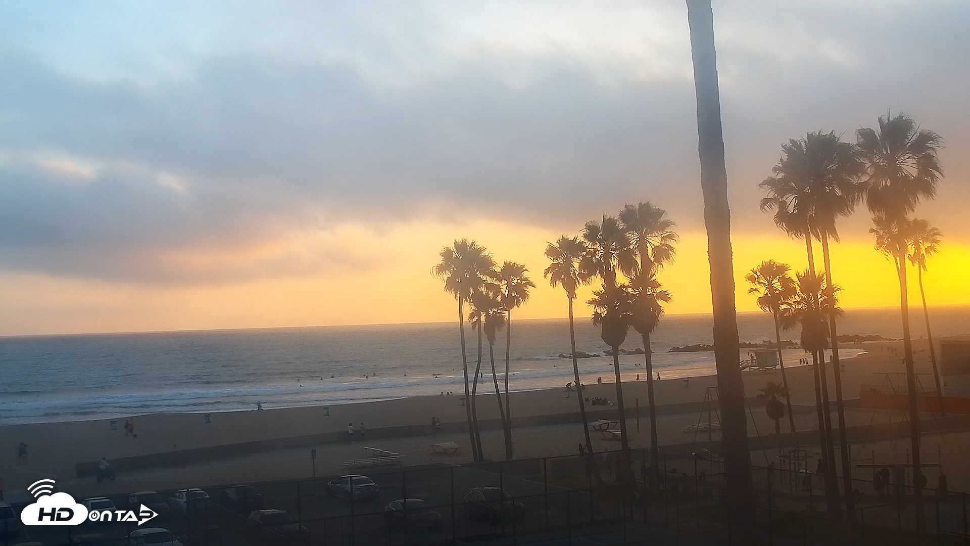 Snapshot of Venice Beach Live Surf Cam taken May 30, 2025, 7:40pm PDT