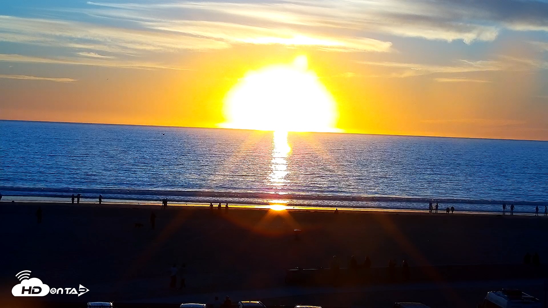 Snapshot of Venice Beach Live Surf Cam taken Dec 15, 2025, 4:40pm PST