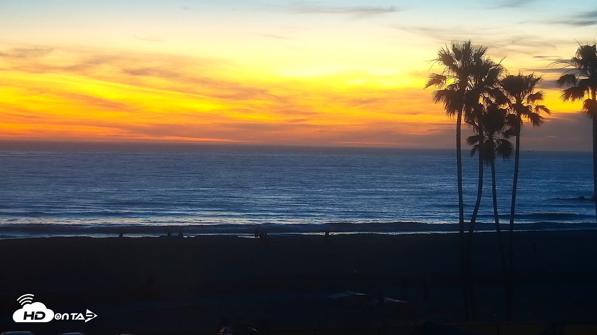 Snapshot of Venice Beach Live Surf Cam taken Feb 26, 2026, 6:13pm PST