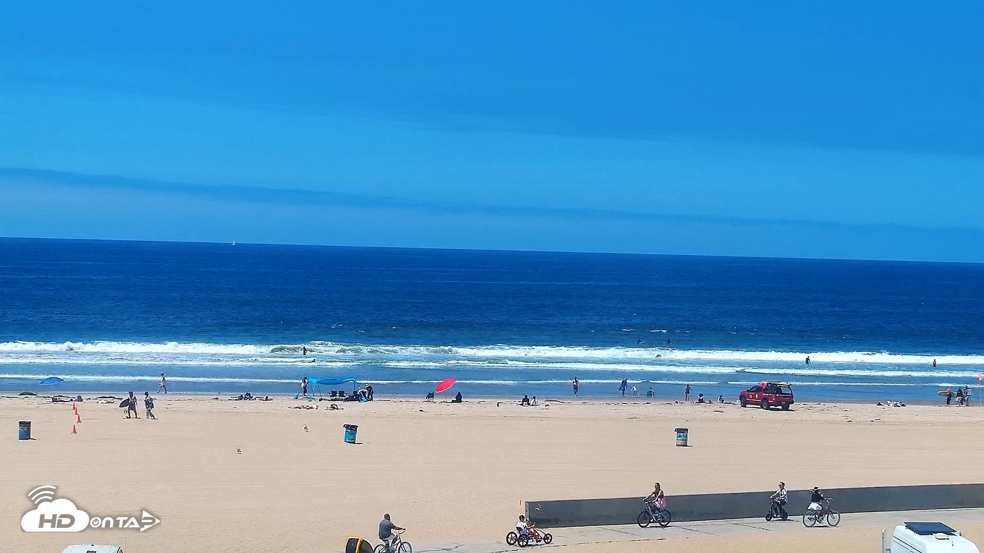 Snapshot of Venice Beach Live Surf Cam taken Jun 20, 2026, 11:48am PDT