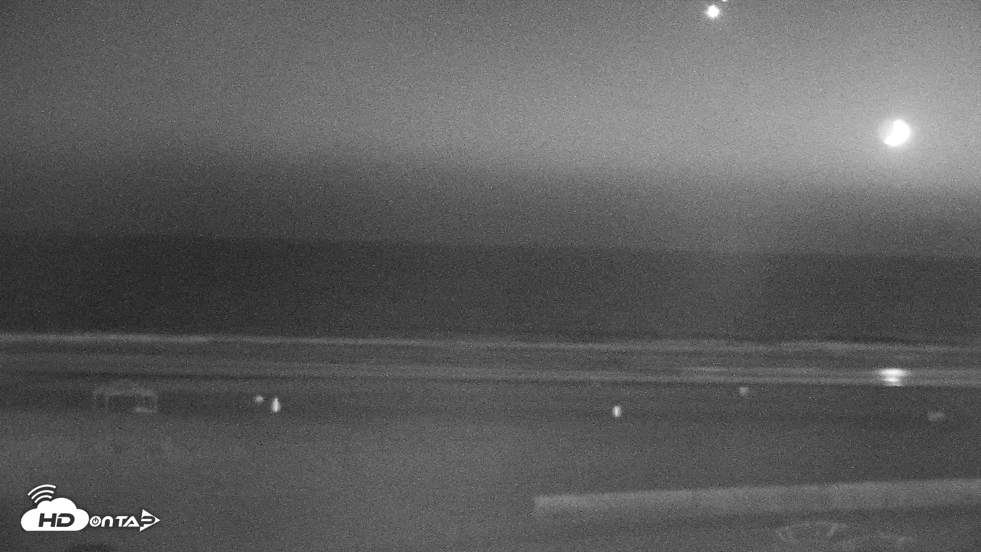 Snapshot of Venice Beach Live Surf Cam taken Sep 13, 2026, 8:01pm PDT