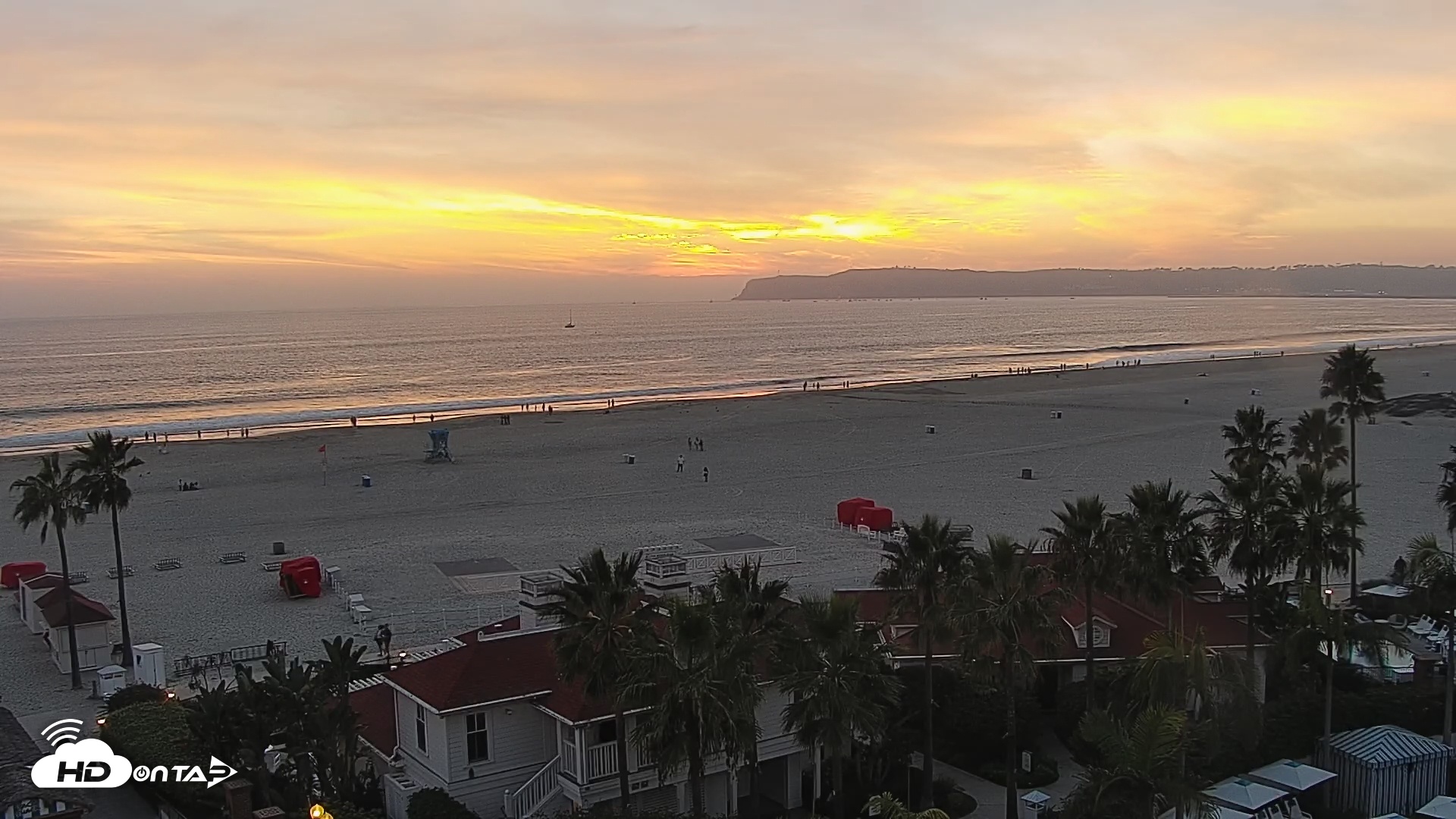 Snapshot of Hotel Del Coronado North Roaming Live Cam taken Nov 2, 2025, 4:59pm PST