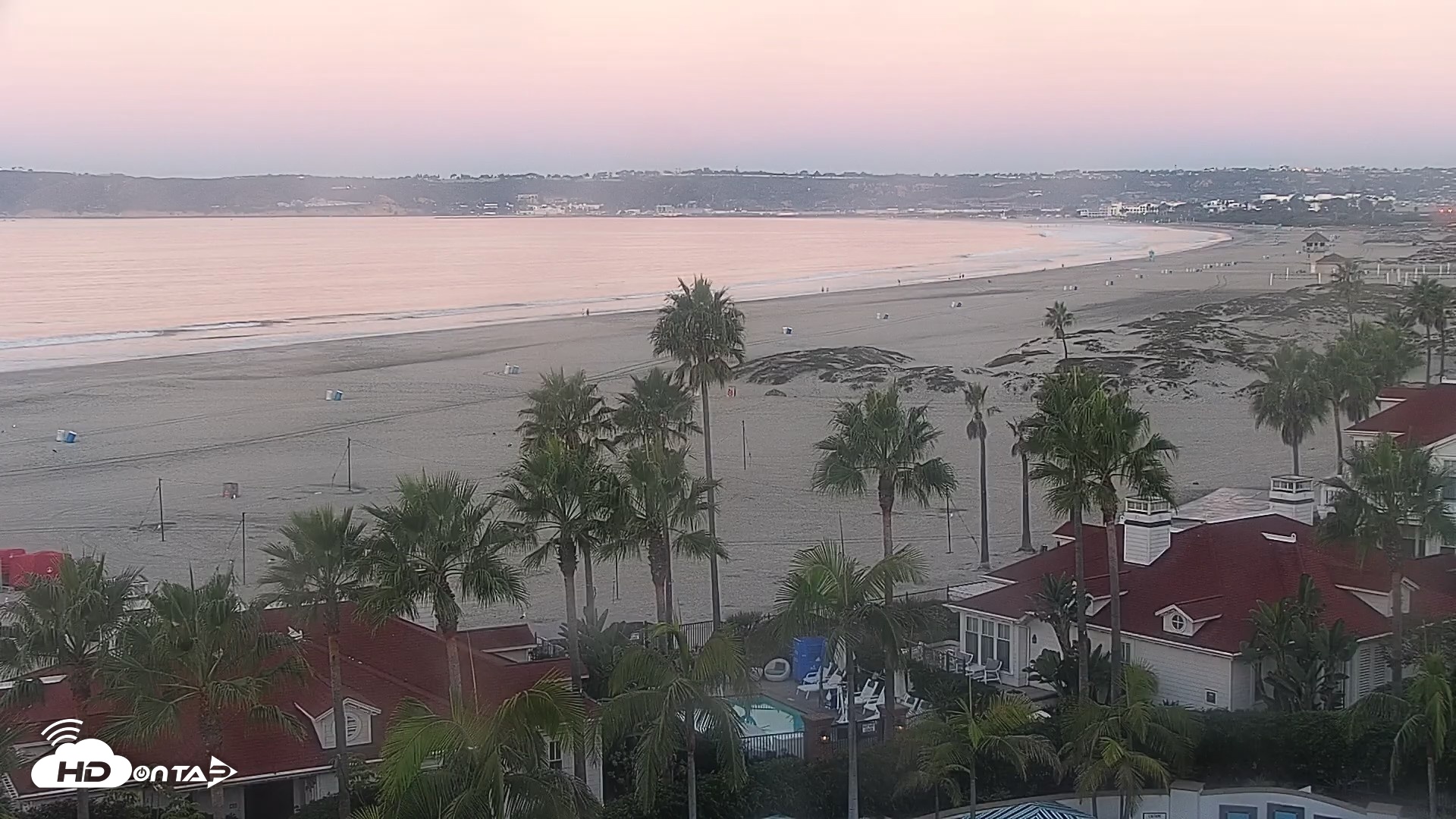 Snapshot of Hotel Del Coronado North Roaming Live Cam taken Oct 3, 2026, 6:43am PDT