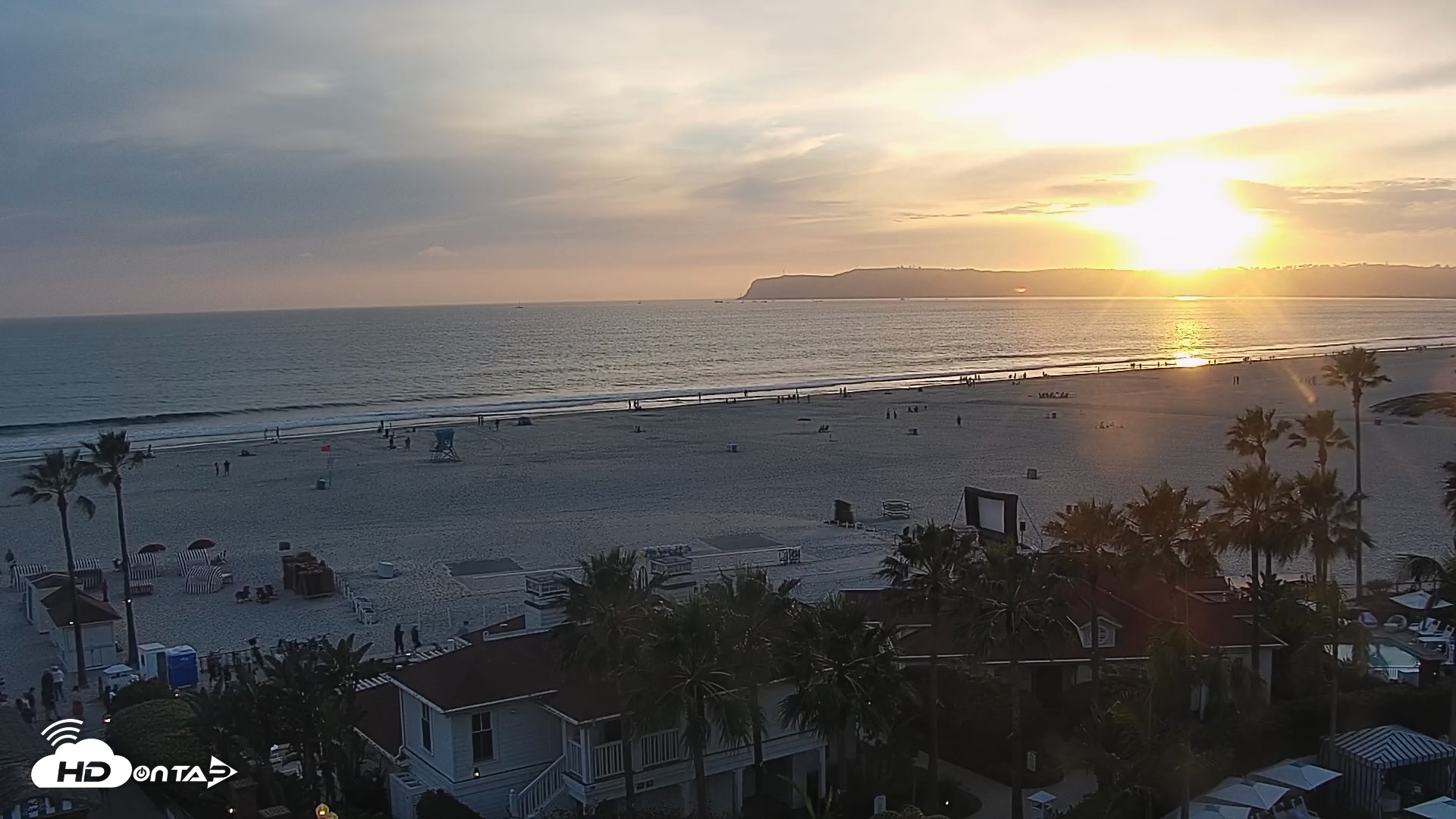 Snapshot of Hotel Del Coronado North Roaming Live Cam taken Mar 28, 2026, 6:48pm PDT