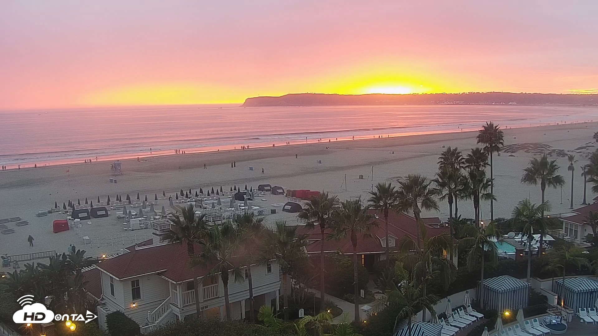 Snapshot of Hotel Del Coronado North Roaming Live Cam taken Sep 27, 2026, 6:39pm PDT