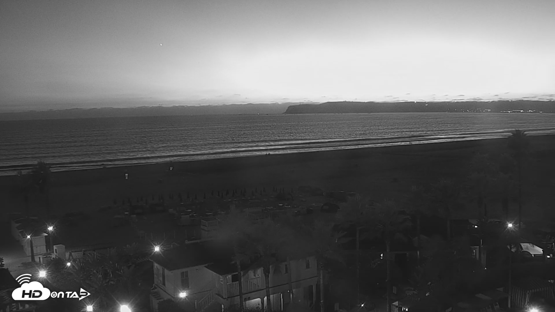 Snapshot of Hotel Del Coronado North Roaming Live Cam taken Sep 24, 2026, 7:11pm PDT
