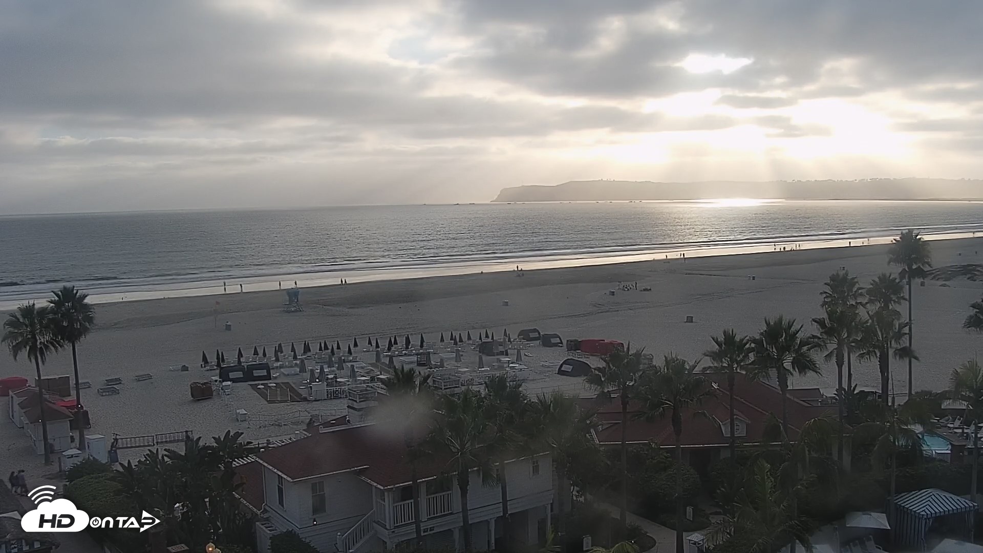 Snapshot of Hotel Del Coronado North Roaming Live Cam taken Sep 14, 2026, 6:11pm PDT