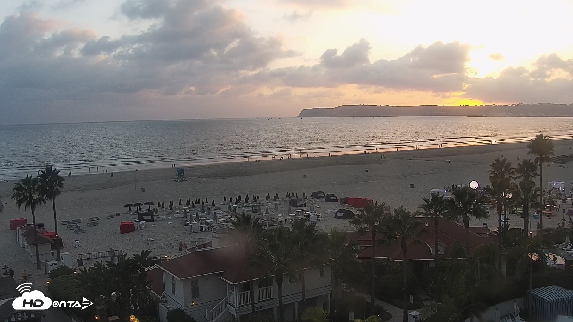 Snapshot of Hotel Del Coronado North Roaming Live Cam taken Sep 16, 2026, 6:43pm PDT