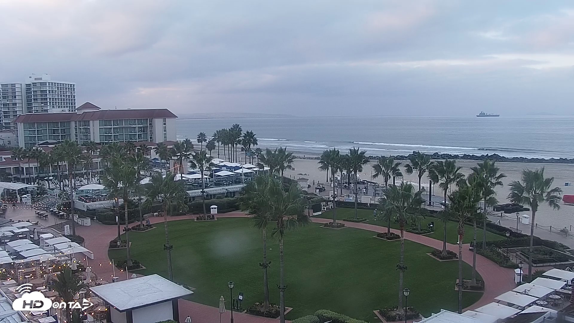 Snapshot of Hotel Del Coronado North Roaming Live Cam taken Sep 16, 2026, 6:52am PDT