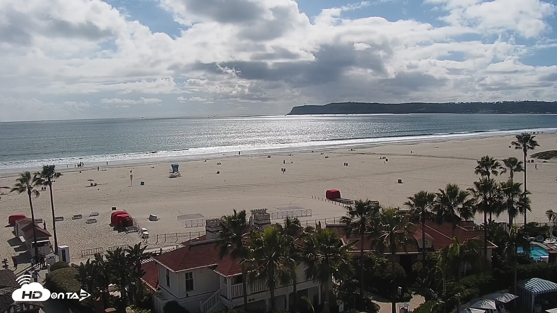 Snapshot of Hotel Del Coronado North Roaming Live Cam taken Apr 13, 2026, 4:01pm PDT