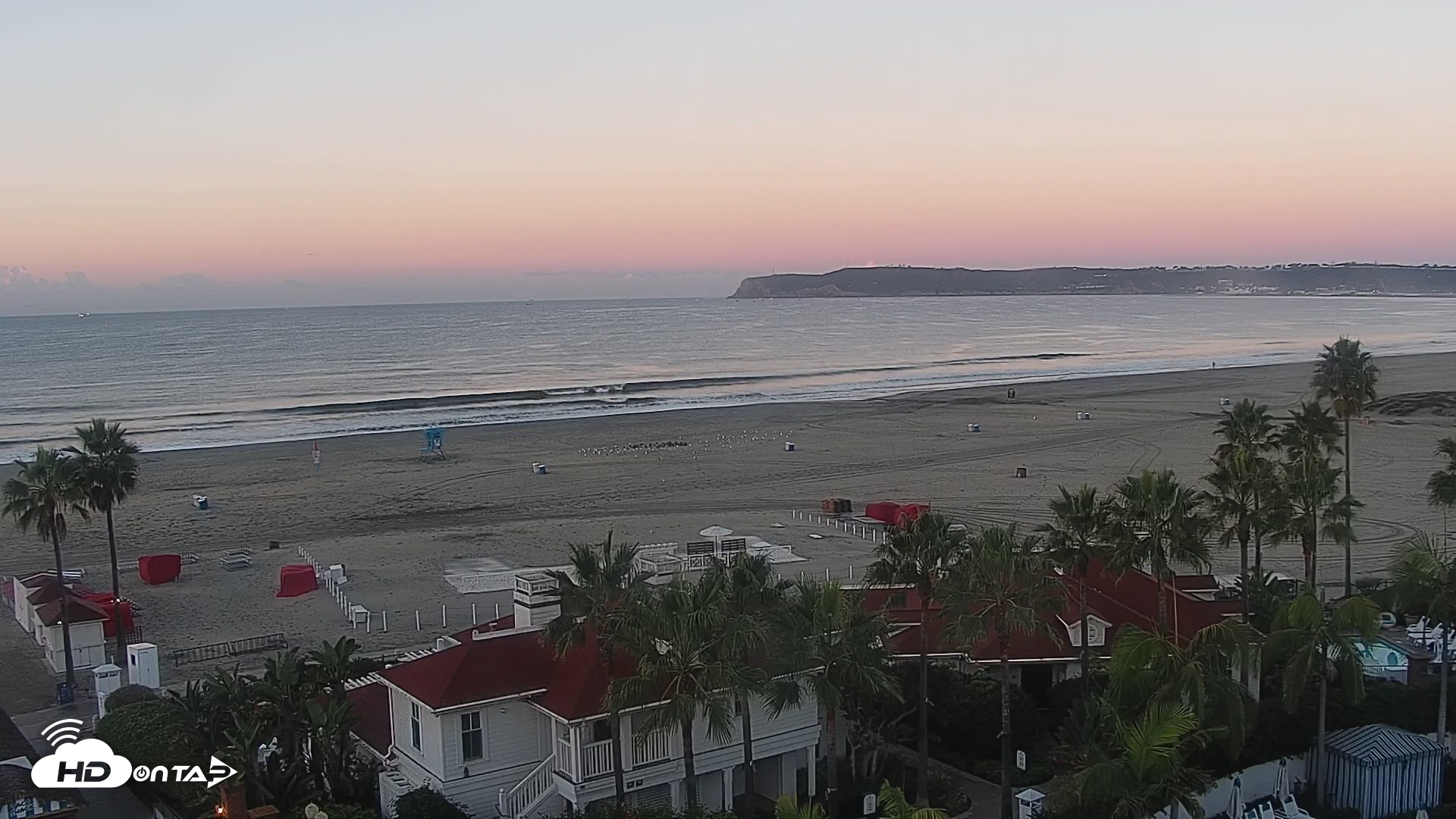 Snapshot of Hotel Del Coronado North Roaming Live Cam taken Oct 24, 2026, 7:02am PDT
