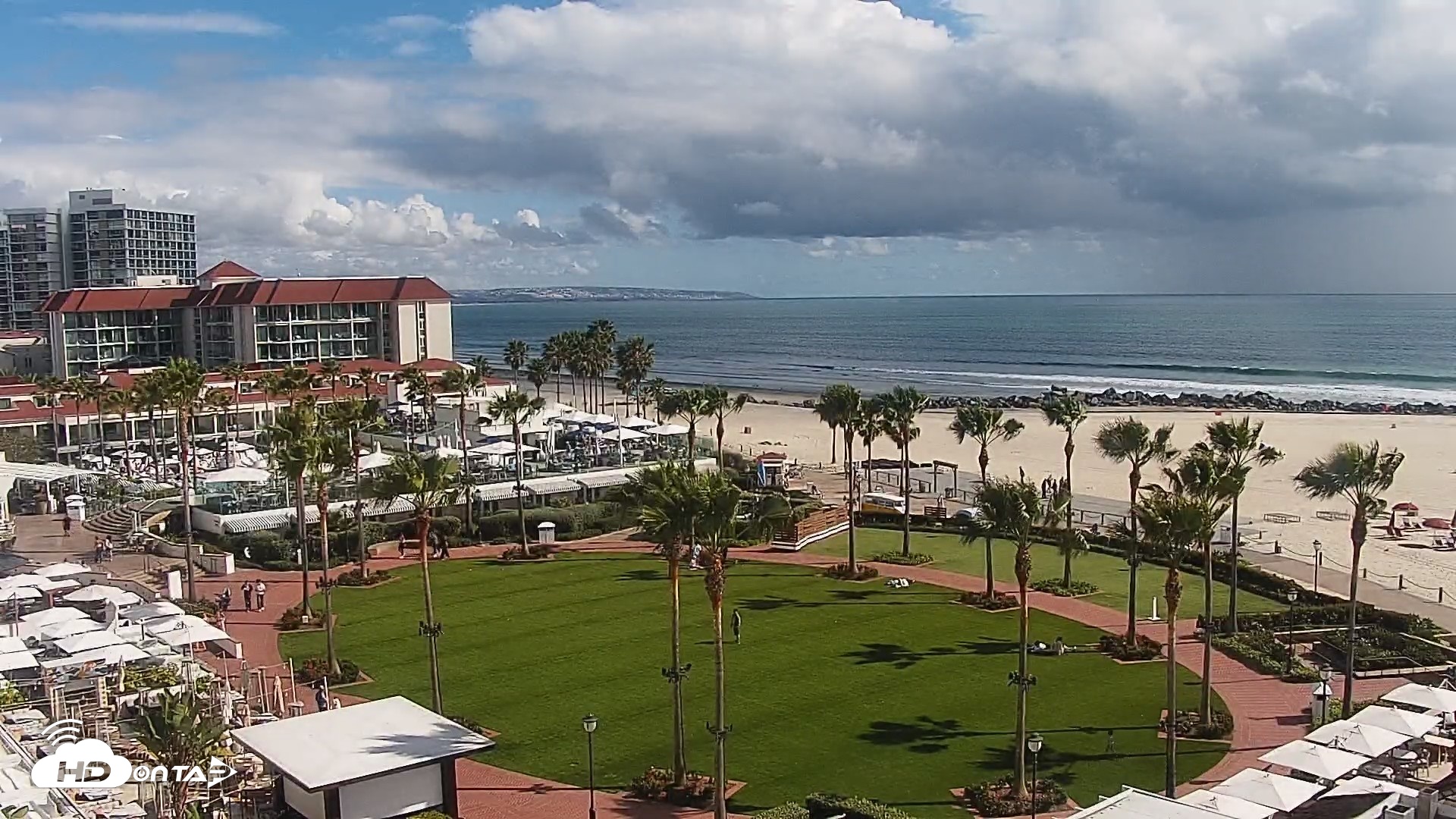 Snapshot of Hotel Del Coronado North Roaming Live Cam taken Apr 13, 2026, 4:01pm PDT