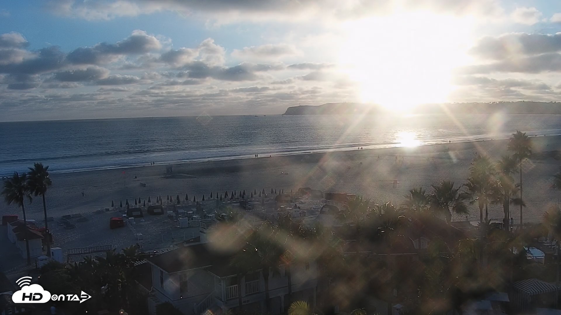 Snapshot of Hotel Del Coronado North Roaming Live Cam taken Sep 22, 2026, 6:21pm PDT