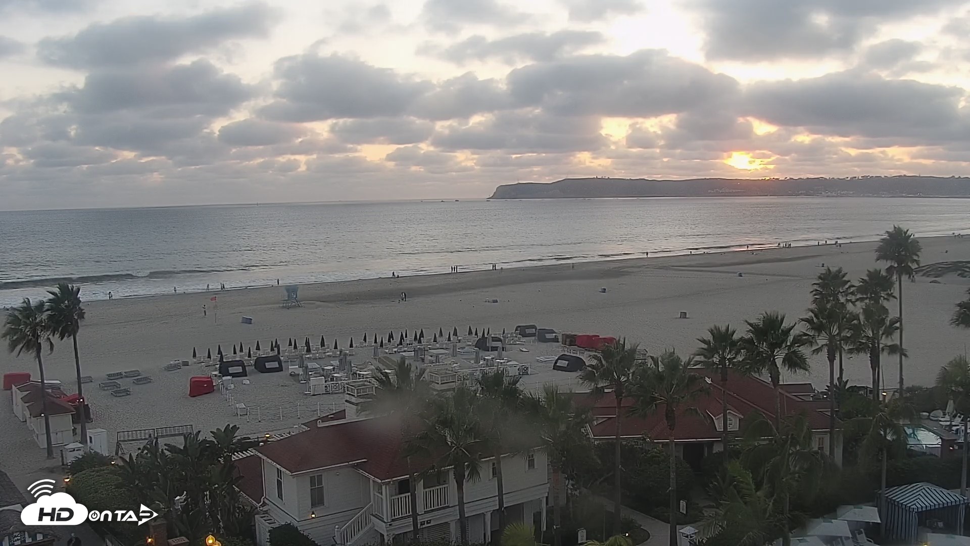 Snapshot of Hotel Del Coronado North Roaming Live Cam taken Sep 22, 2026, 6:42pm PDT