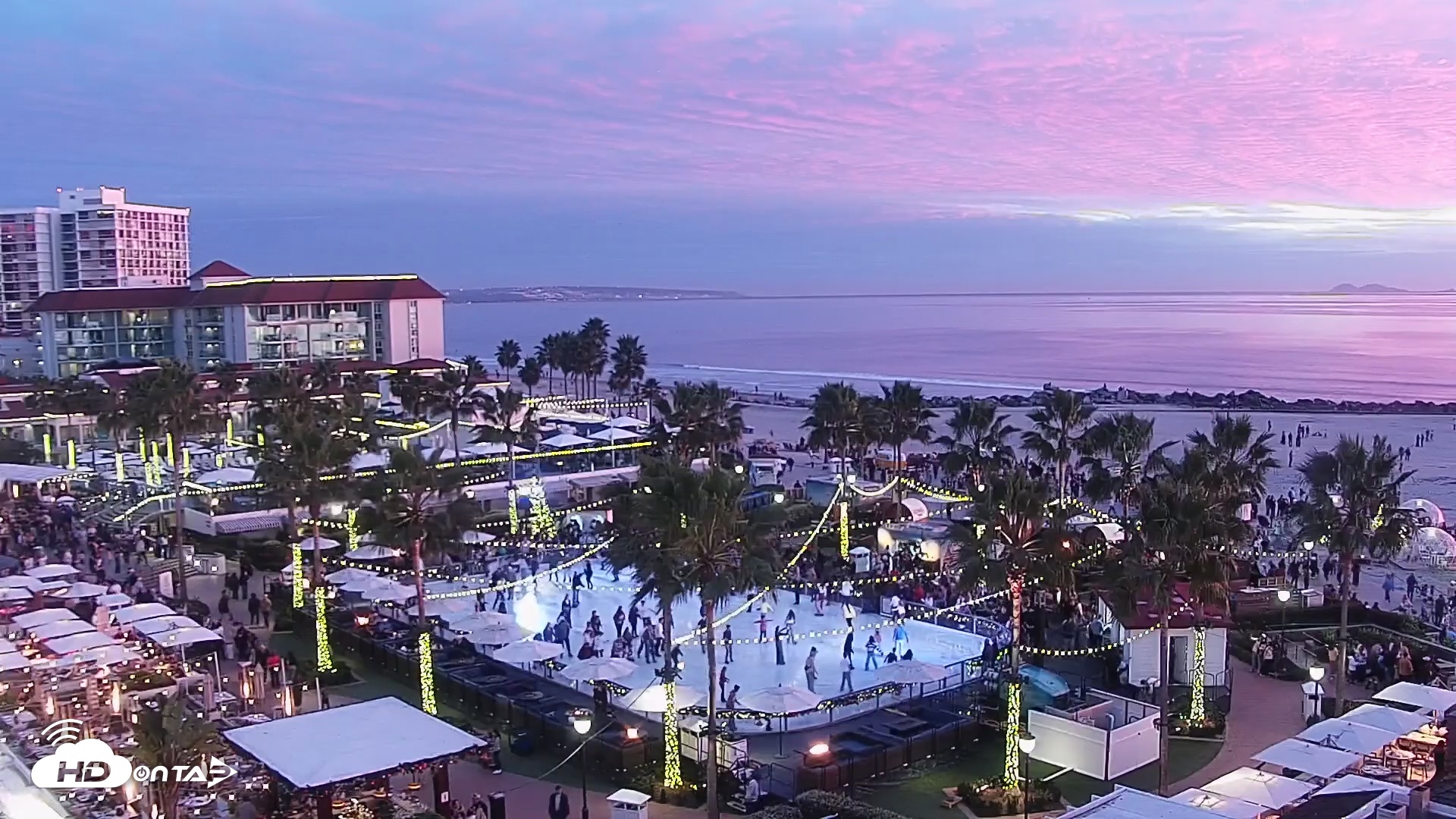 Snapshot of Hotel Del Coronado North Roaming Live Cam taken Dec 29, 2025, 5:05pm PST