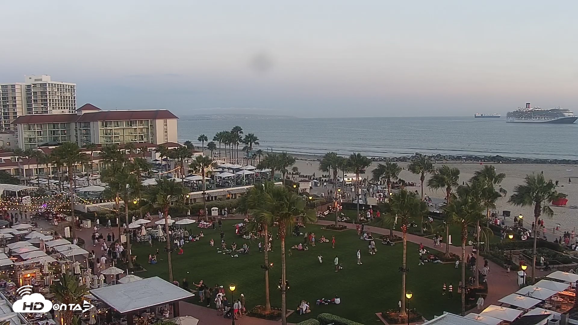 Snapshot of Hotel Del Coronado North Roaming Live Cam taken Jul 4, 2026, 8:04pm PDT