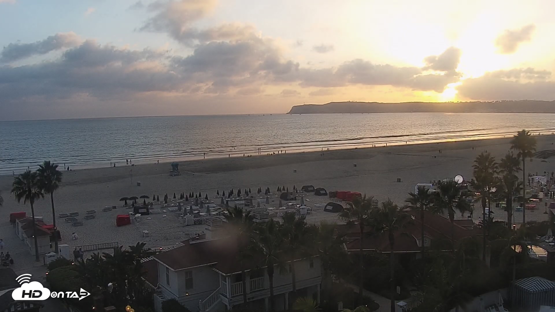 Snapshot of Hotel Del Coronado North Roaming Live Cam taken Sep 16, 2026, 6:37pm PDT