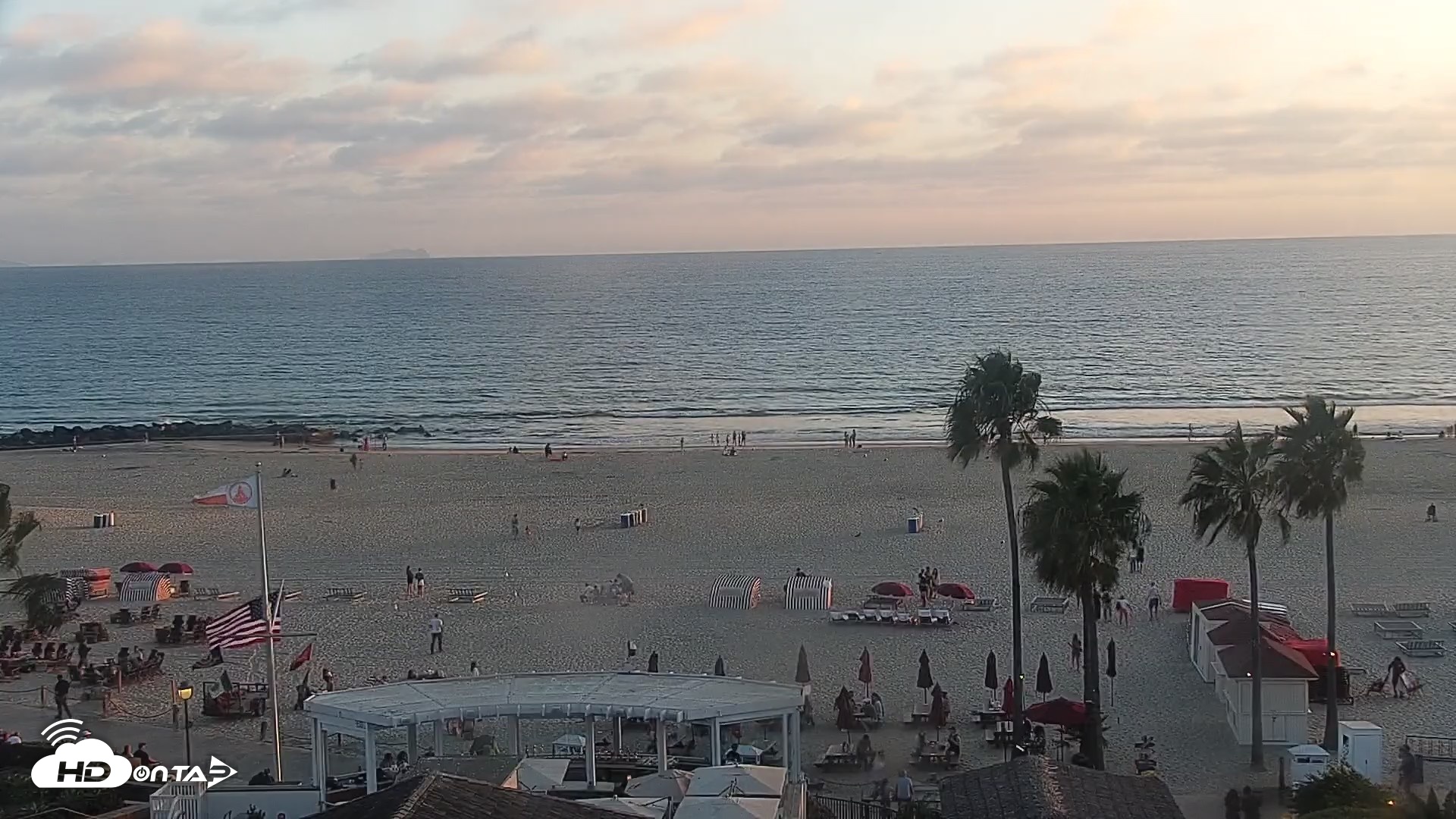 Snapshot of Hotel Del Coronado North Roaming Live Cam taken Sep 18, 2026, 6:35pm PDT